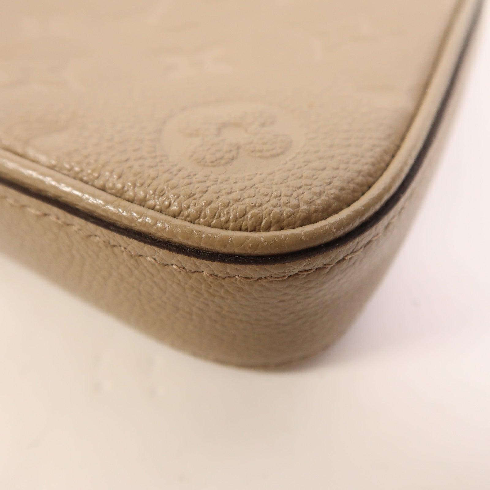 LOUIS VUITTON Monogram Empreinte Easy Pouch On Strap金扣肩背袋