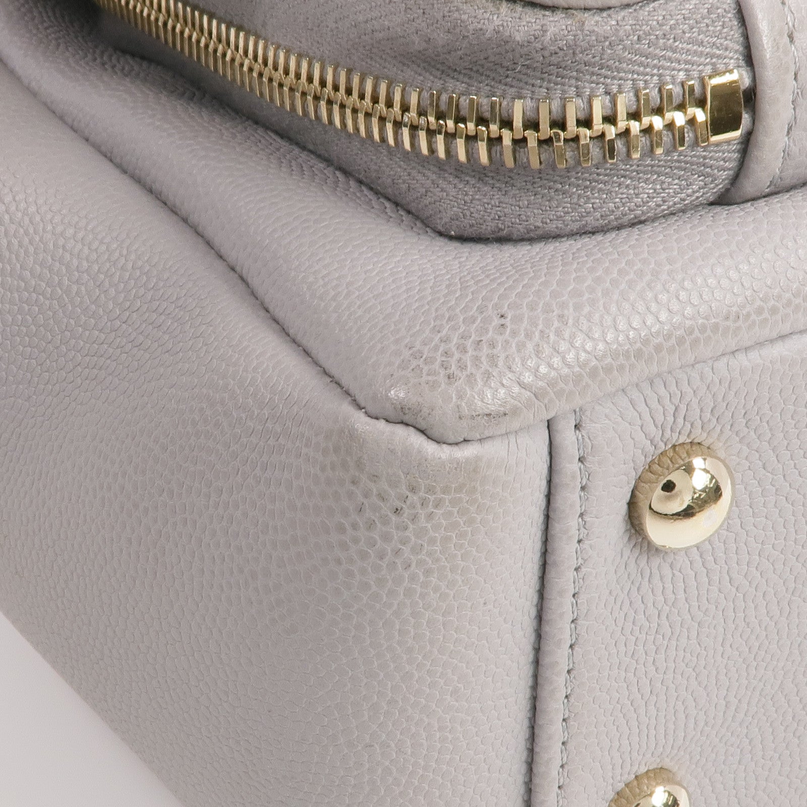 CHANEL 牛皮皮革Business Affinity金扣肩背袋