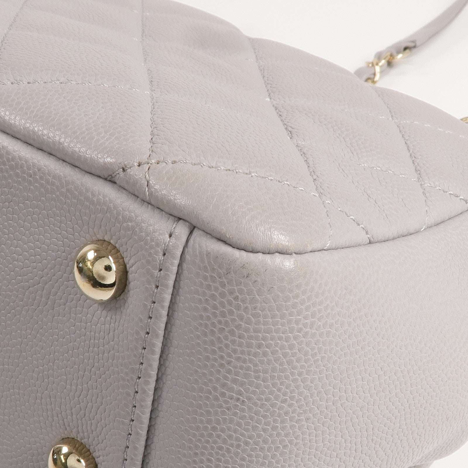 CHANEL 牛皮皮革Business Affinity金扣肩背袋