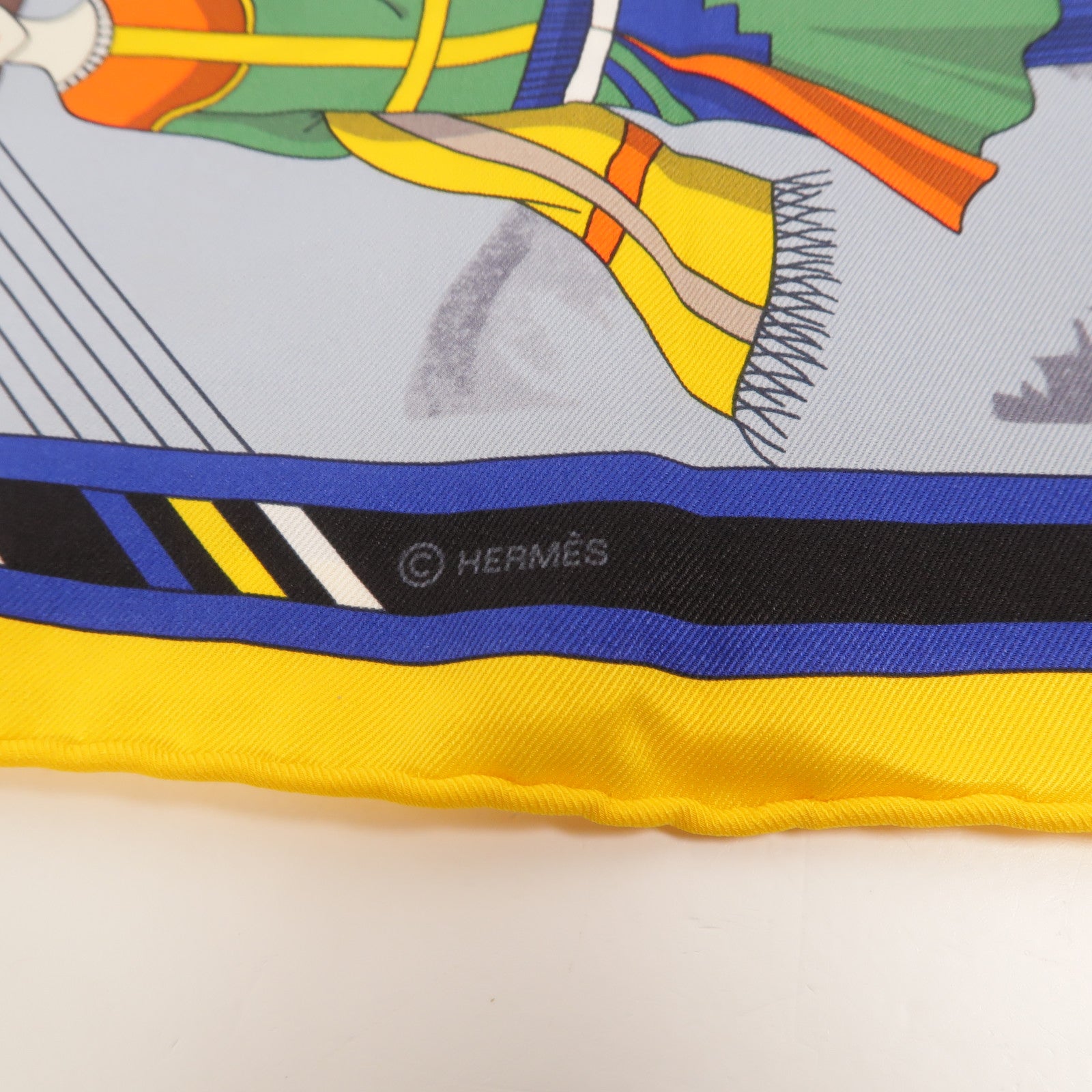 HERMES 絲質Aux Sports d'Hiver Scarf 70x70絲巾