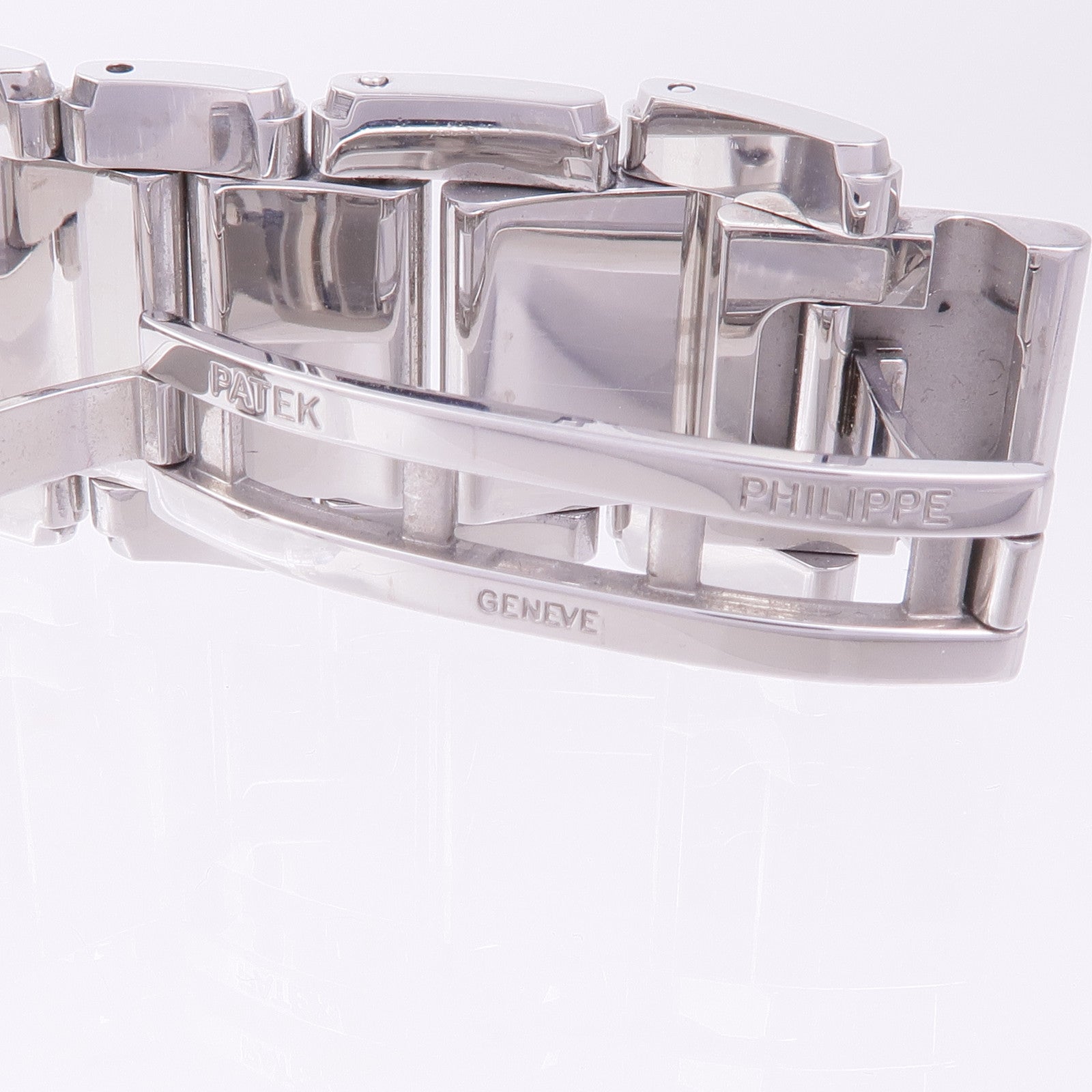 PATEK PHILIPPE Twenty Four 4910/10A