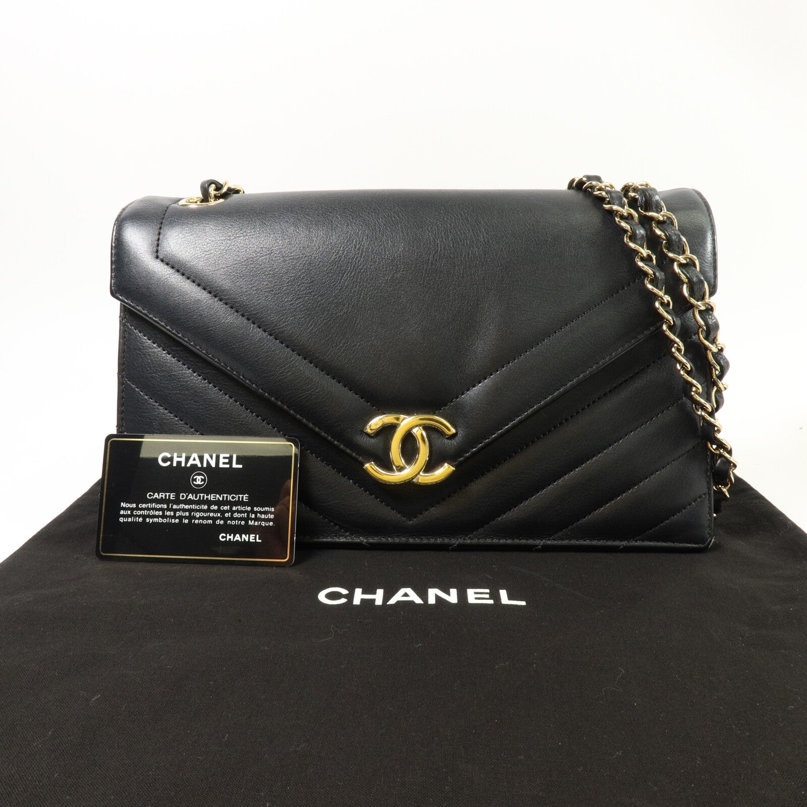 CHANEL 牛皮皮革Large Chevron Flap Bag鏈帶肩背袋