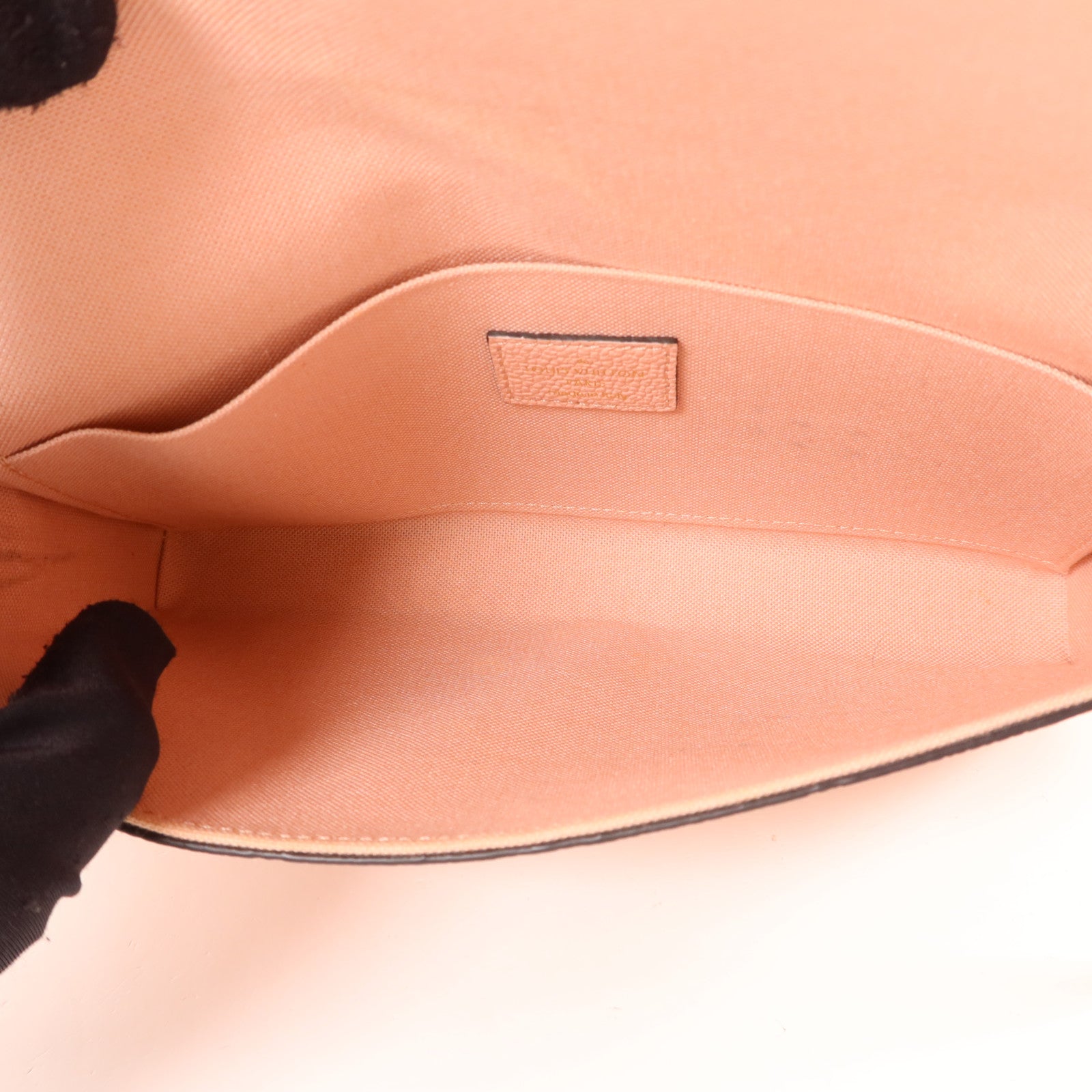 LOUIS VUITTON 【激減優惠】Monogram Empreinte Felicie Pochette金扣鏈帶肩背袋