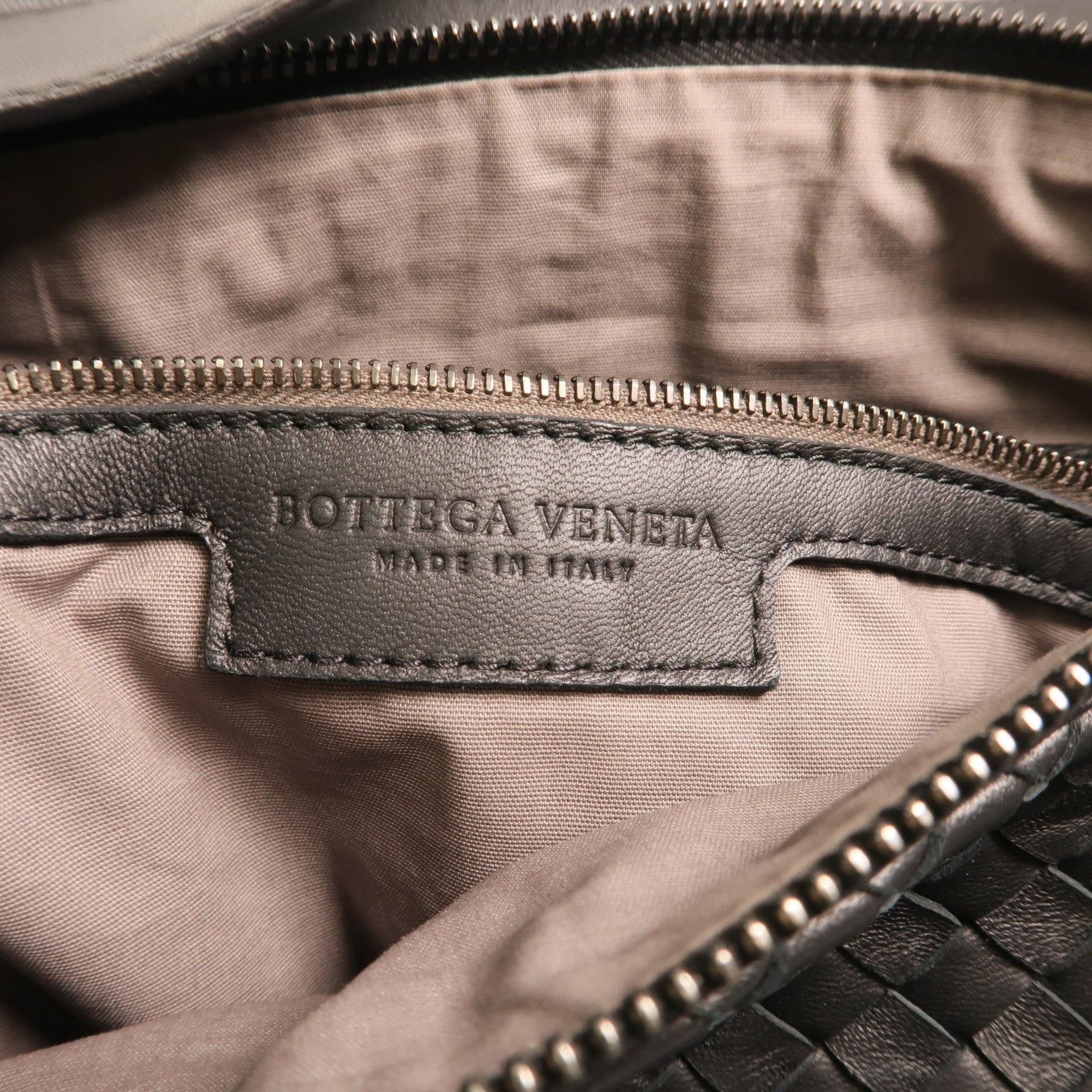 BOTTEGA VENETA 羊皮皮革Shoulder Bag銀扣肩背袋
