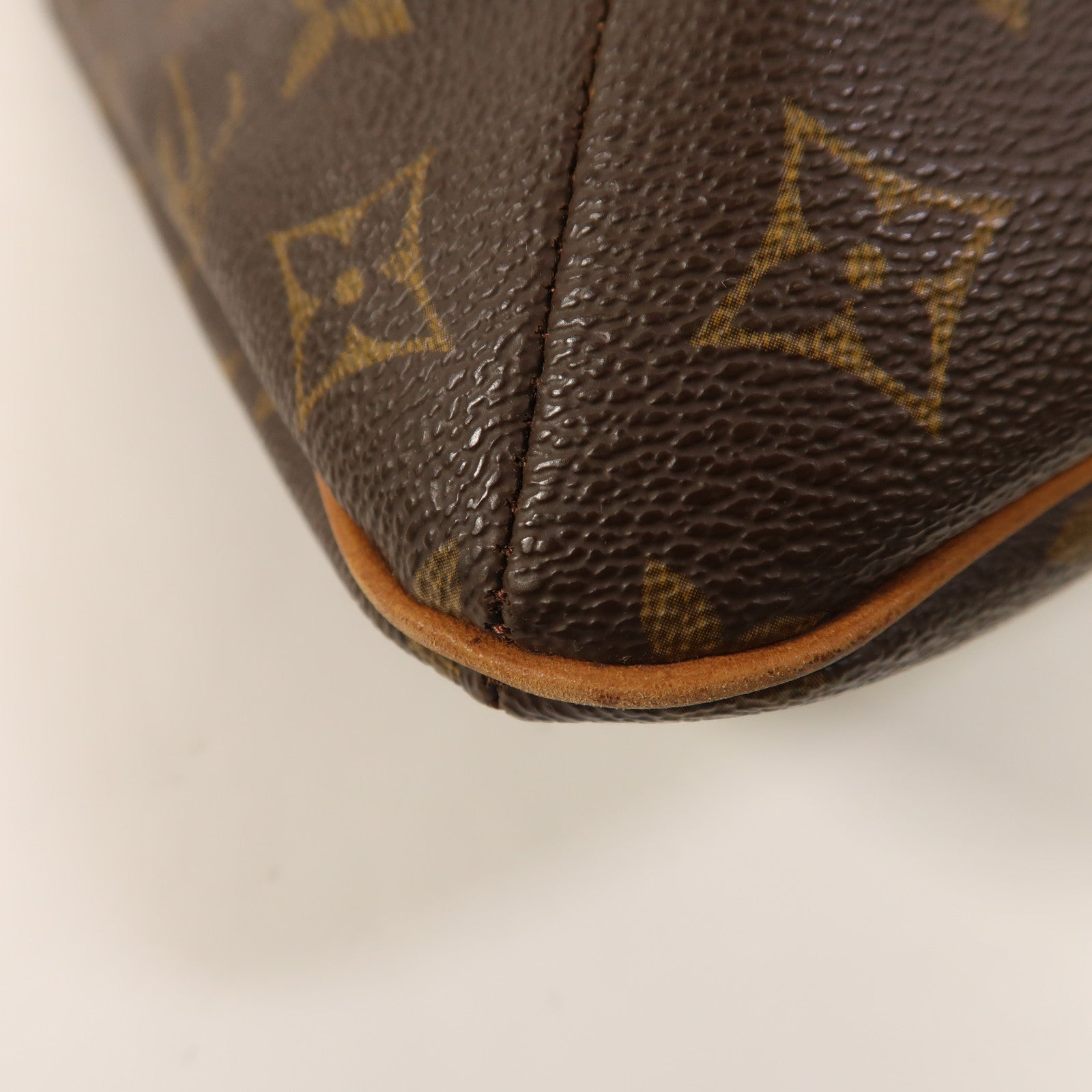 LOUIS VUITTON Monogram Musette金扣肩背袋
