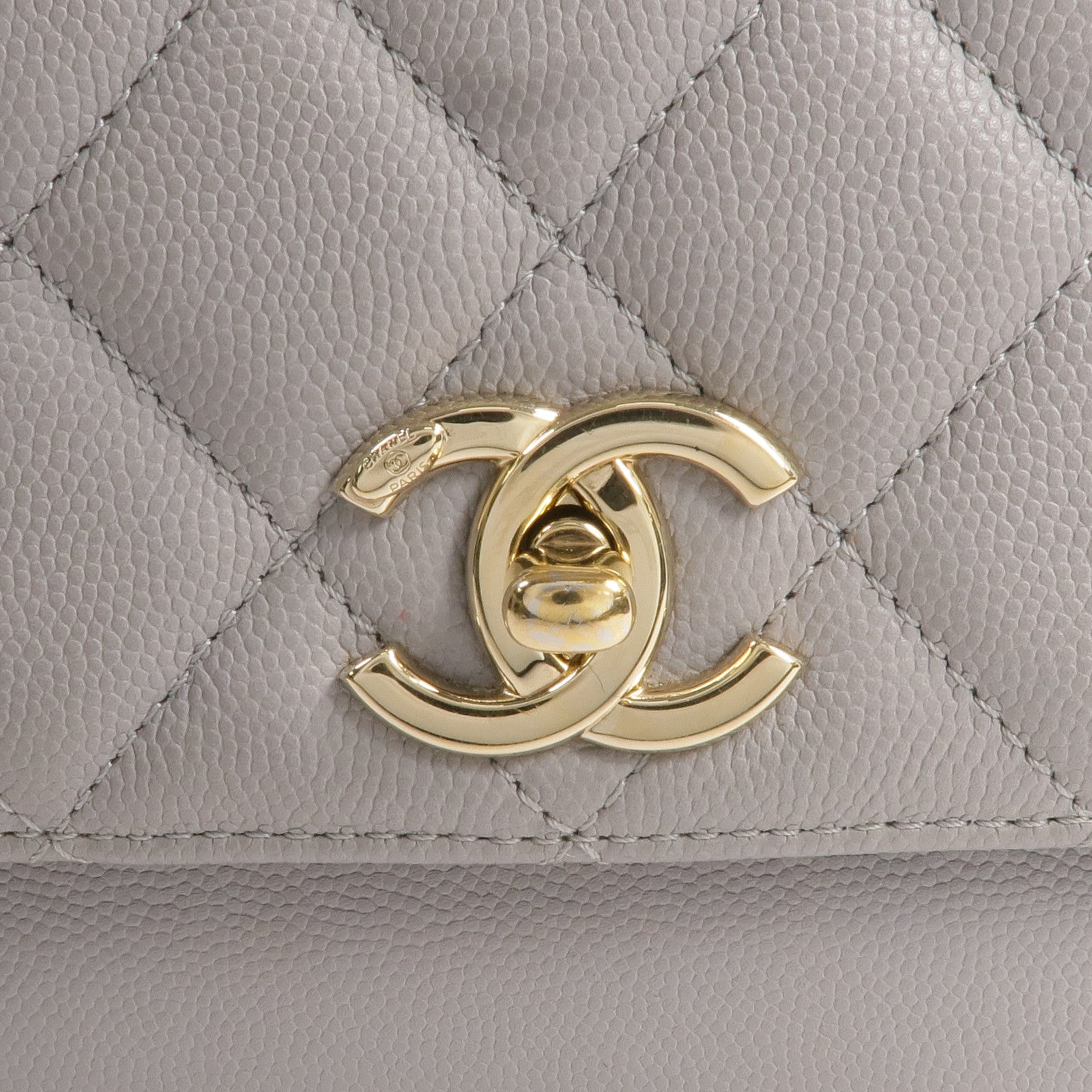 CHANEL 牛皮皮革Business Affinity金扣肩背袋