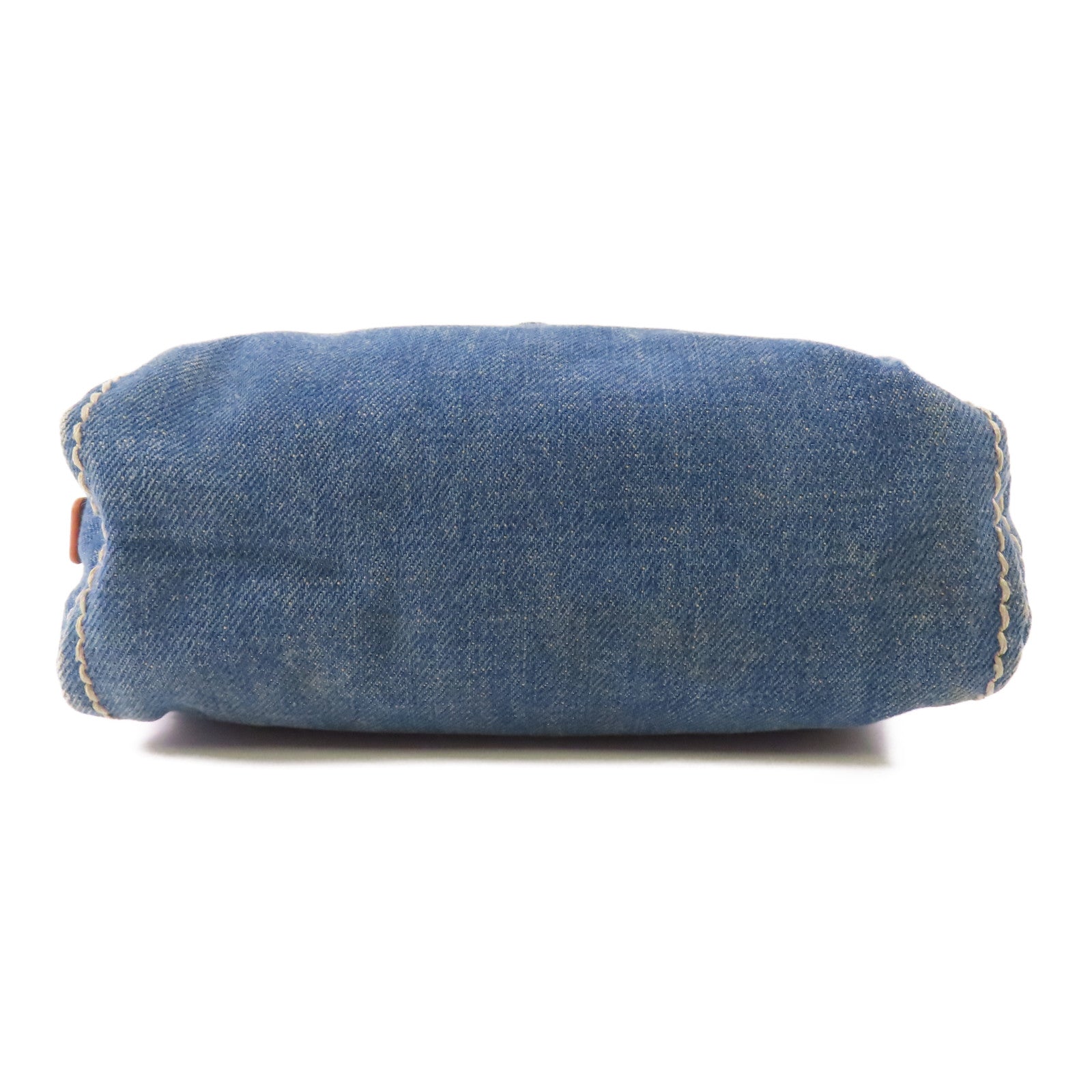 PRADA 牛仔布Pouch金扣手拿包