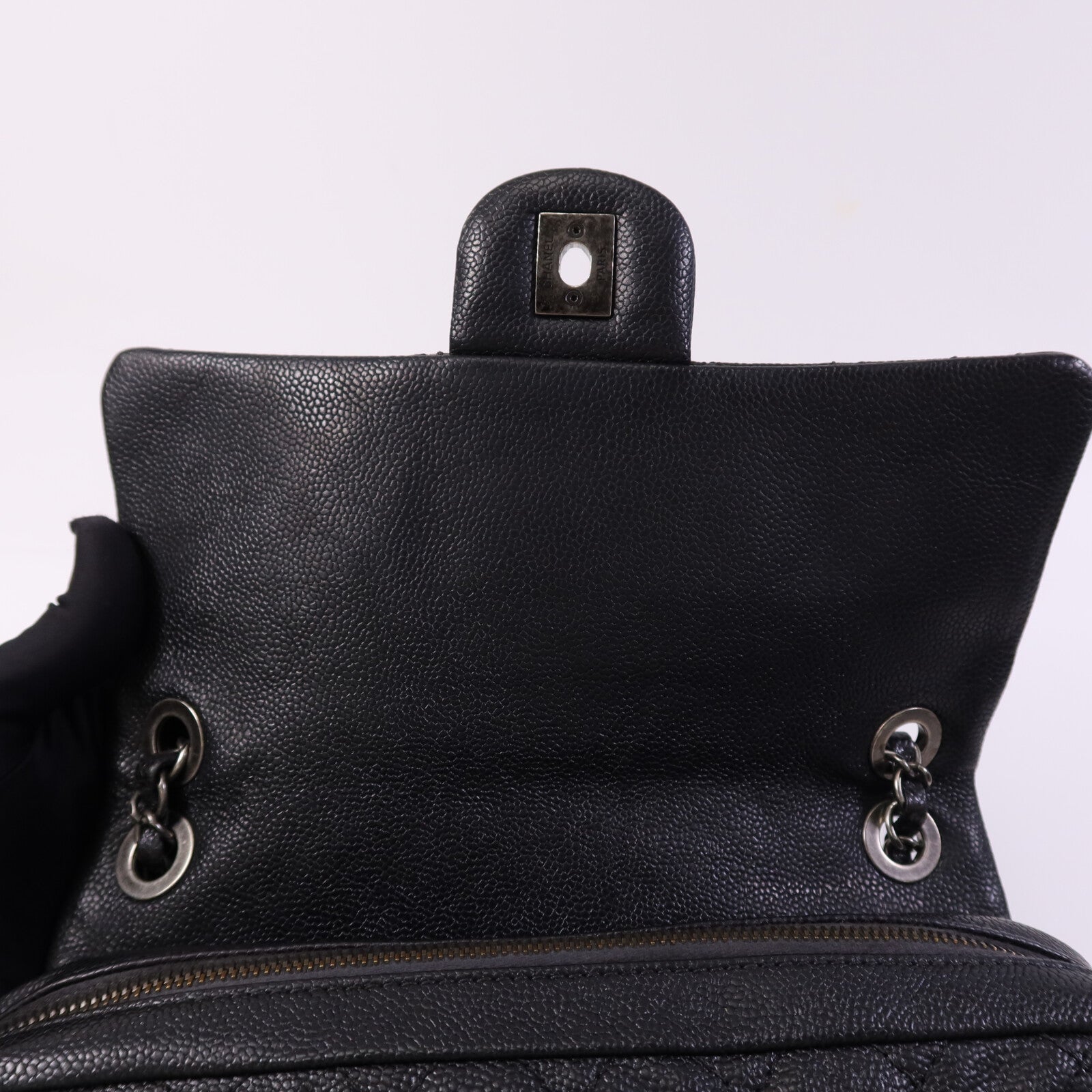 CHANEL 牛皮皮革Chain Shoulder Bag銀扣鏈帶肩背袋