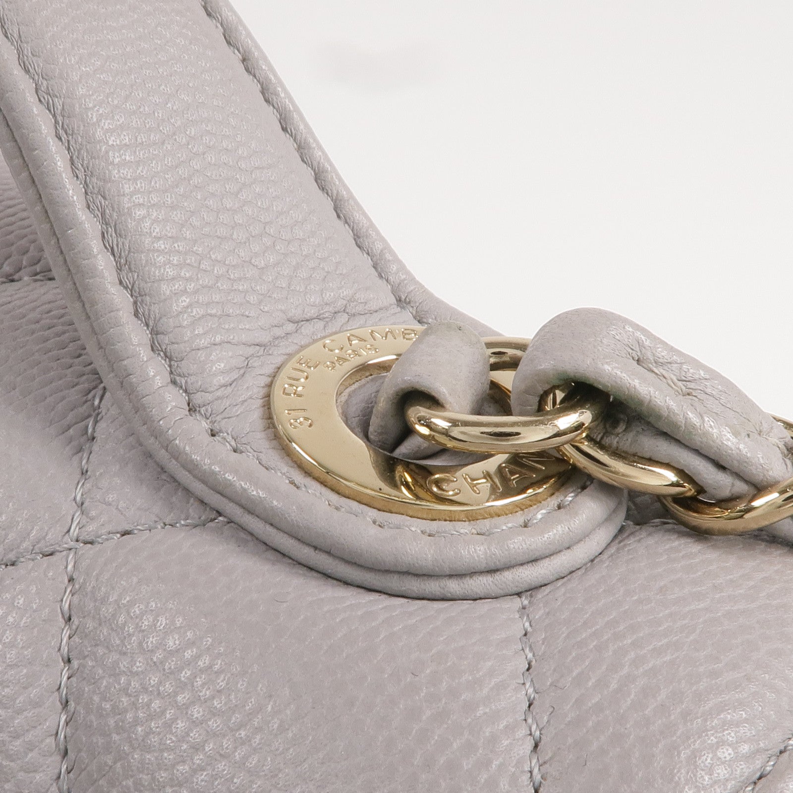 CHANEL 牛皮皮革Business Affinity金扣肩背袋