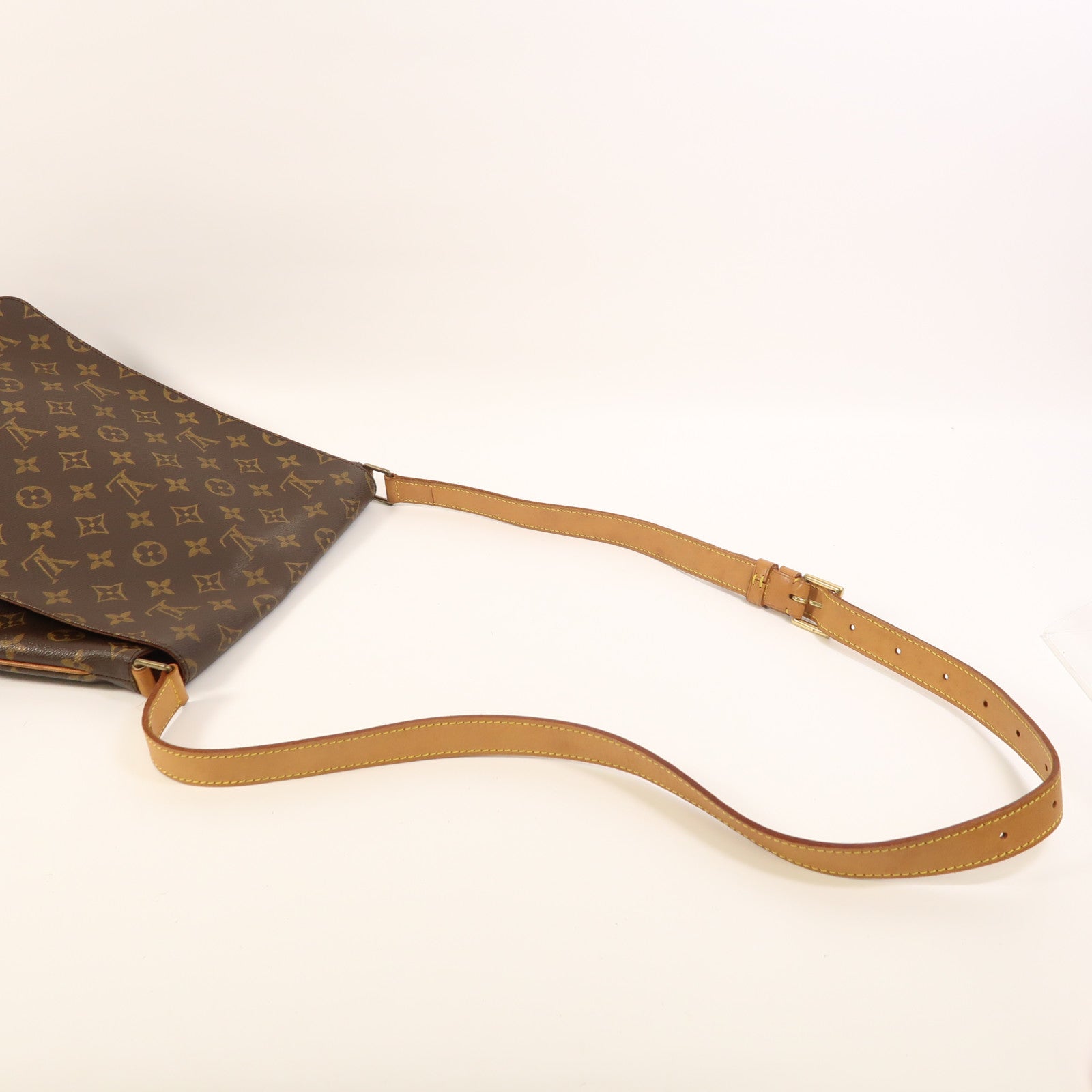 LOUIS VUITTON Monogram Musette金扣肩背袋