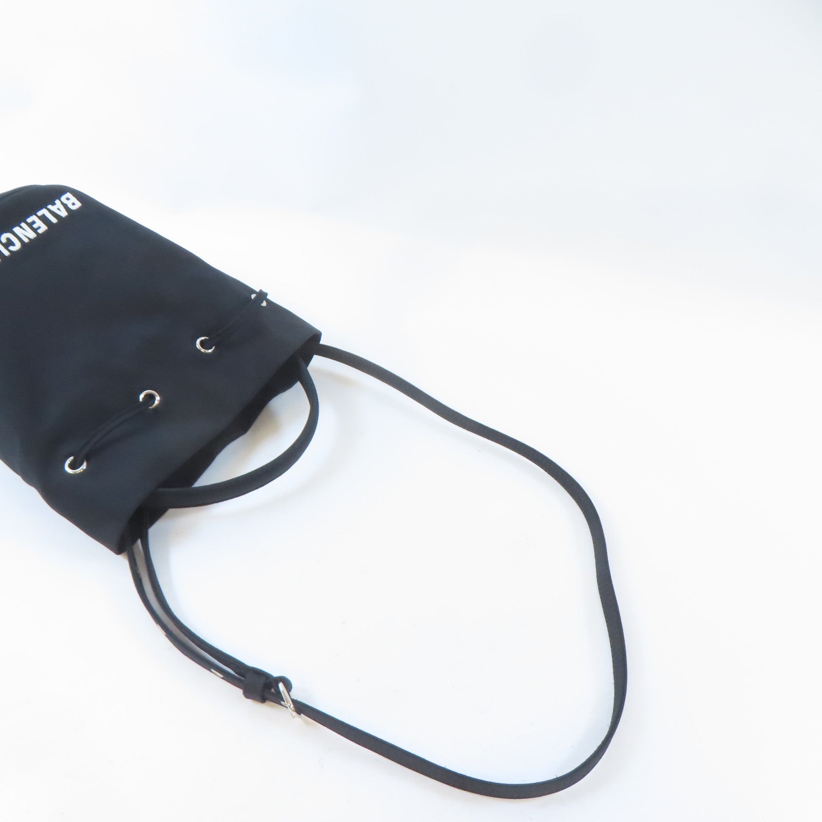 BALENCIAGA 尼龍Bucket銀扣手挽肩背兩用袋黑色