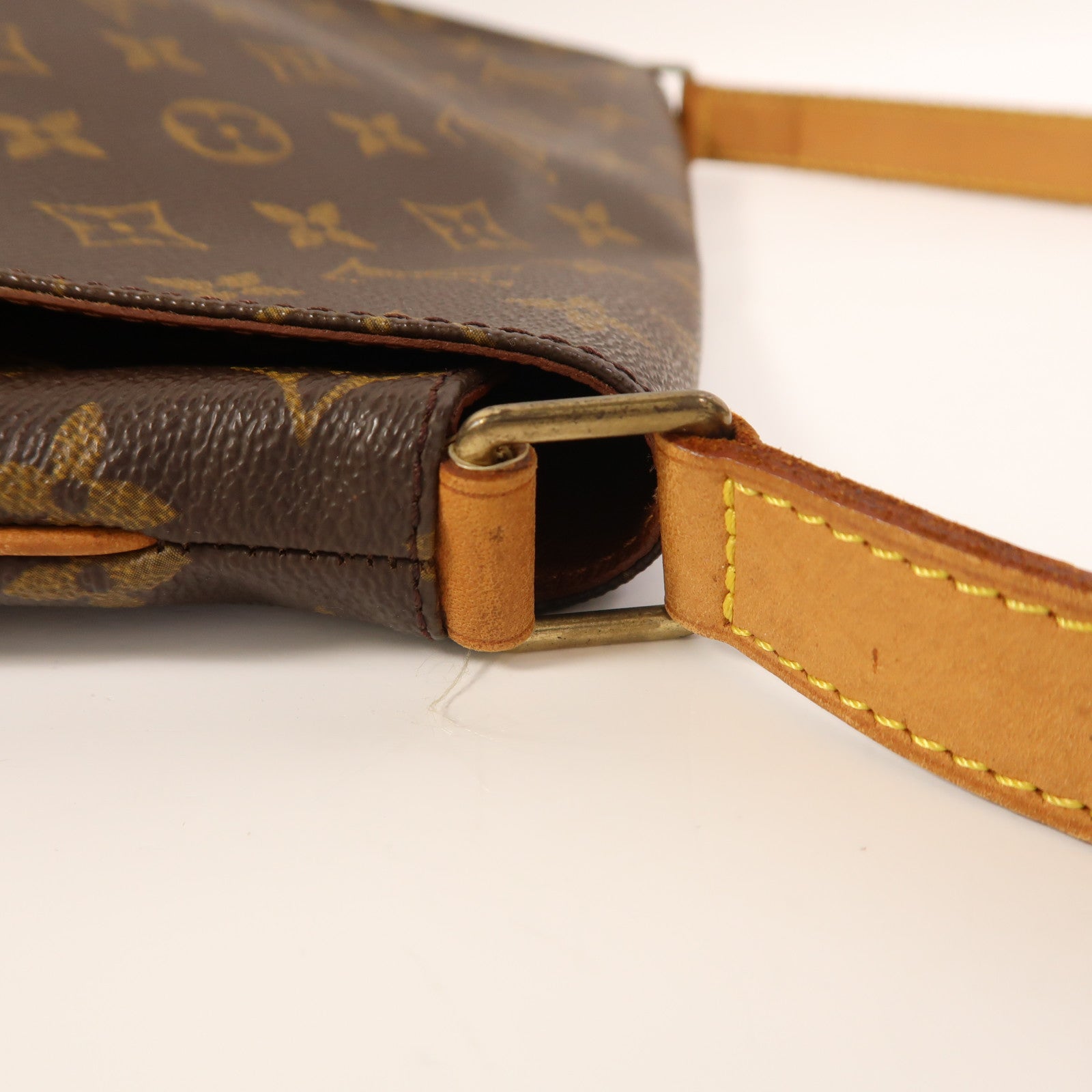 LOUIS VUITTON Monogram Musette金扣肩背袋