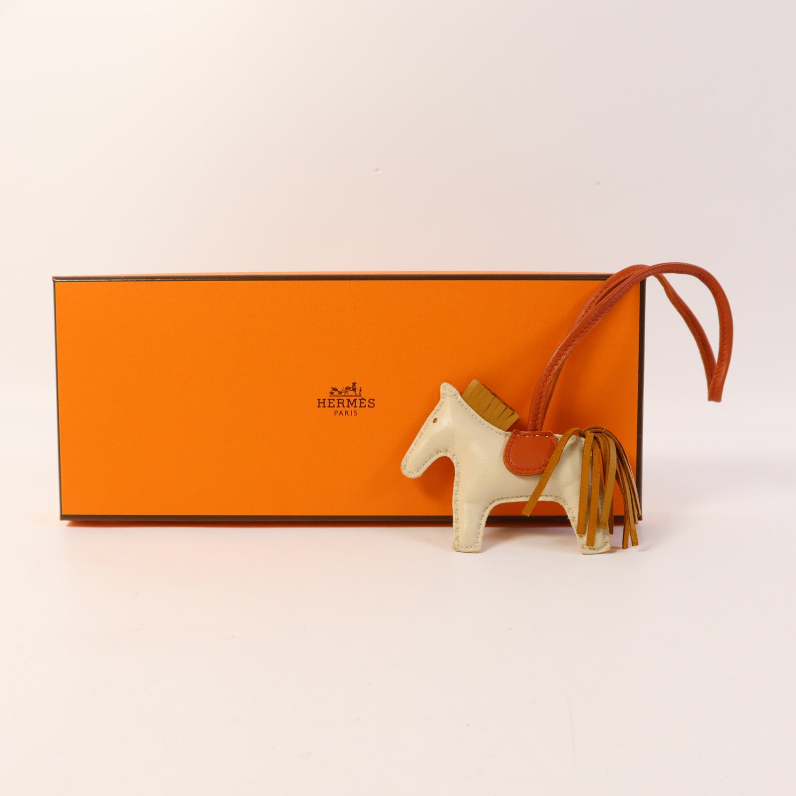 HERMES Milo皮革Rodeo PM掛飾Beige/Brown