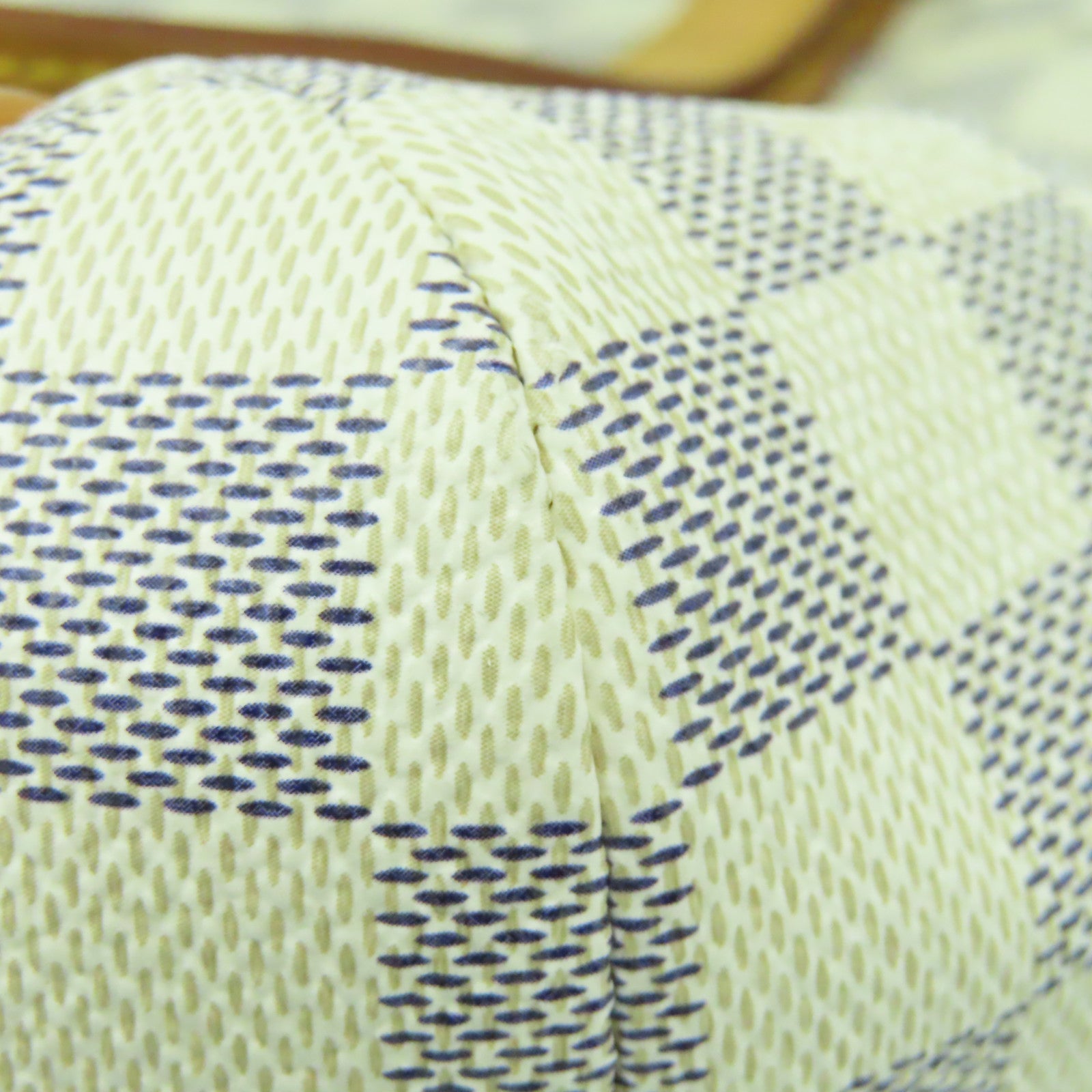 LOUIS VUITTON 【激減優惠】Damier Totally PM金扣手挽肩背兩用袋白色