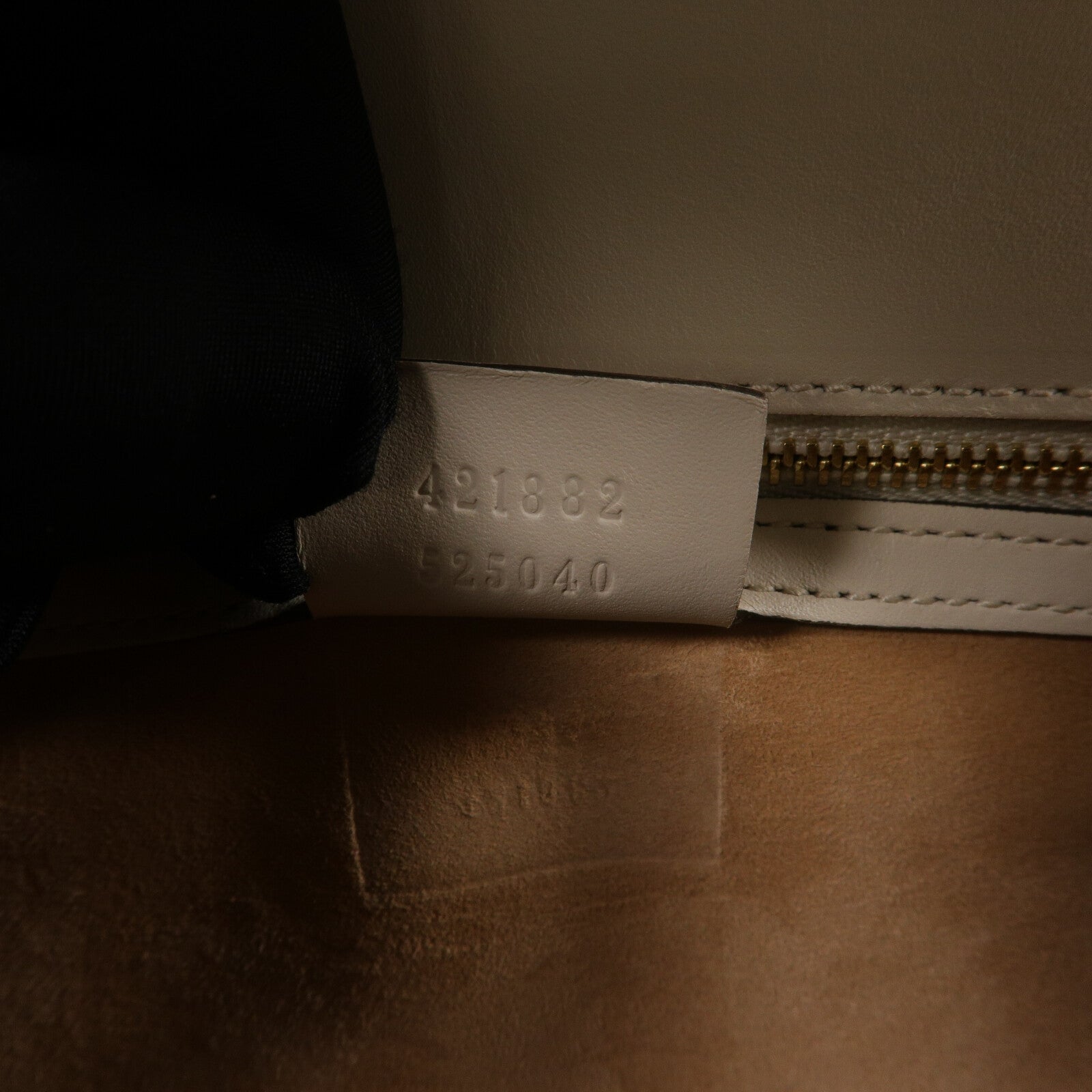 GUCCI 牛皮皮革Sylvie肩背袋