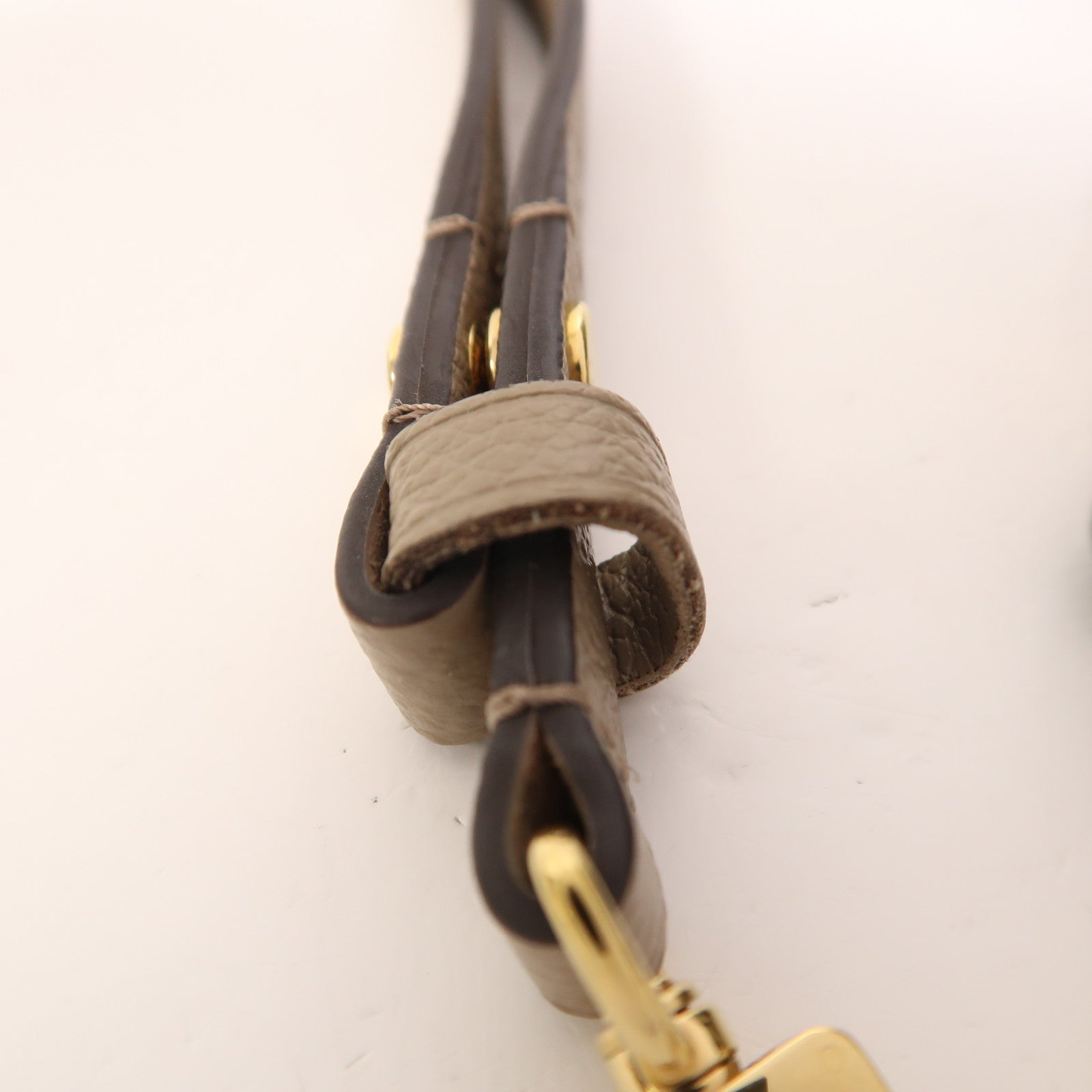 LOUIS VUITTON Monogram Empreinte Easy Pouch On Strap金扣肩背袋