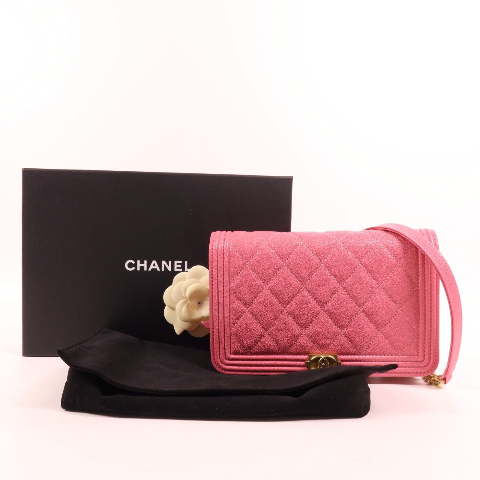 CHANEL 【激減優惠】牛皮皮革WOC Wallet On Chain金扣肩背袋