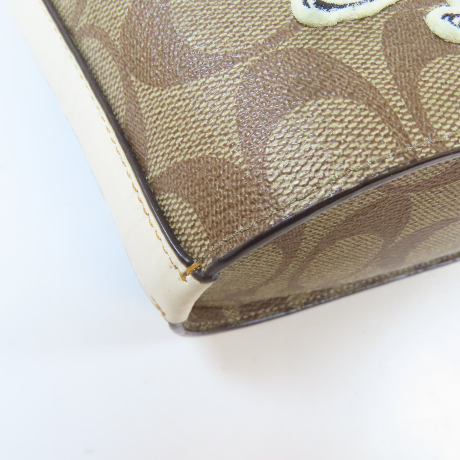 COACH 塗層帆布Shoulder Bag金扣肩背袋啡色