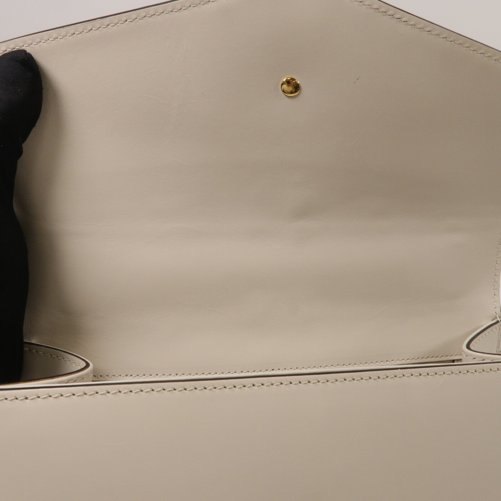GUCCI 牛皮皮革Sylvie肩背袋