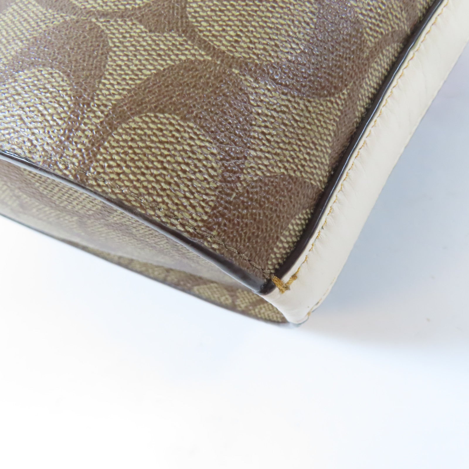 COACH 塗層帆布Shoulder Bag金扣肩背袋啡色