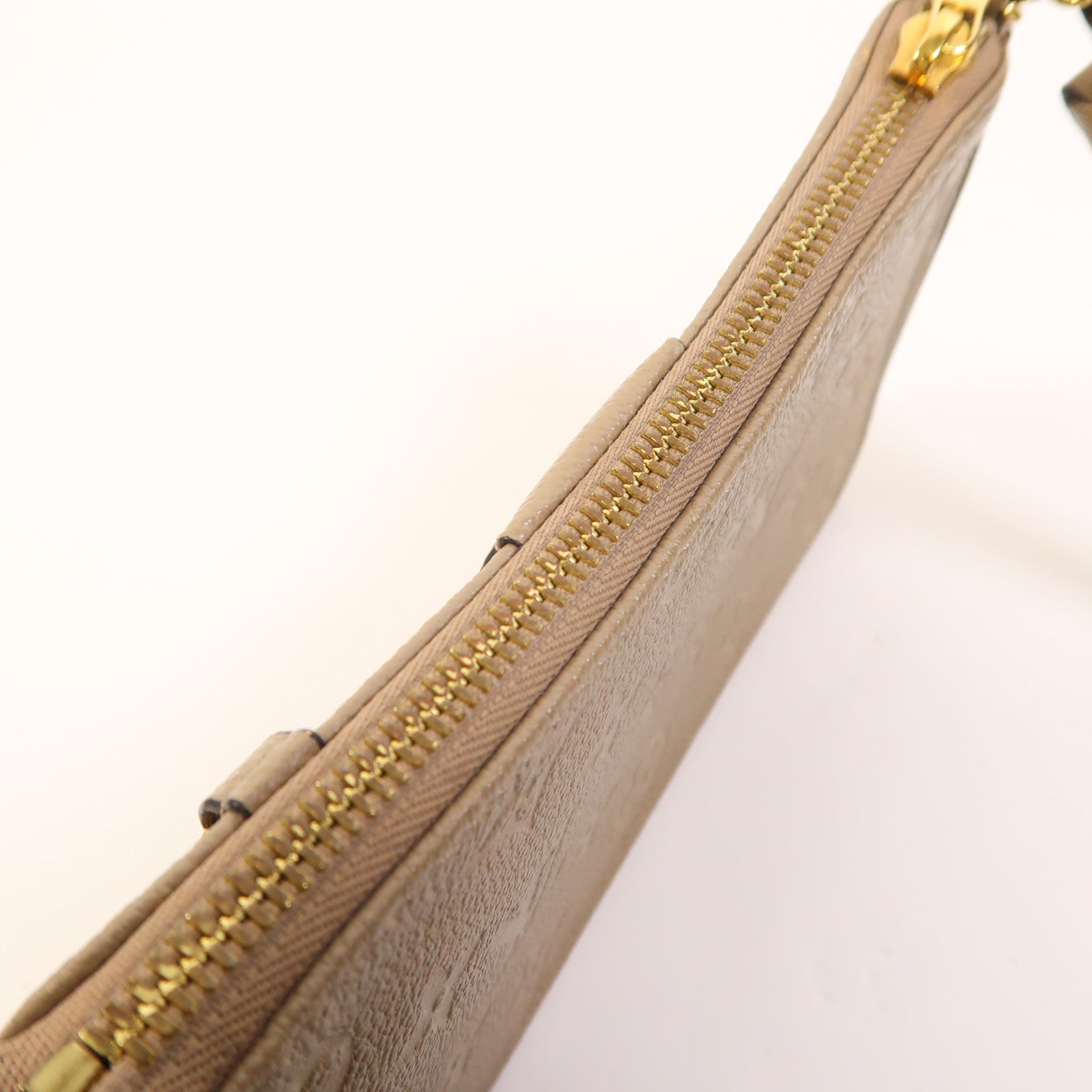 LOUIS VUITTON Monogram Empreinte Easy Pouch On Strap金扣肩背袋