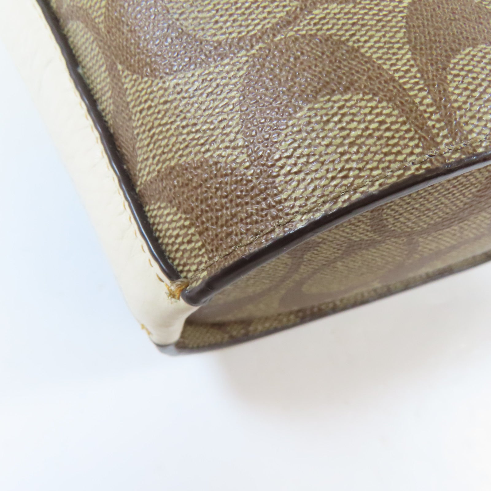 COACH 塗層帆布Shoulder Bag金扣肩背袋啡色