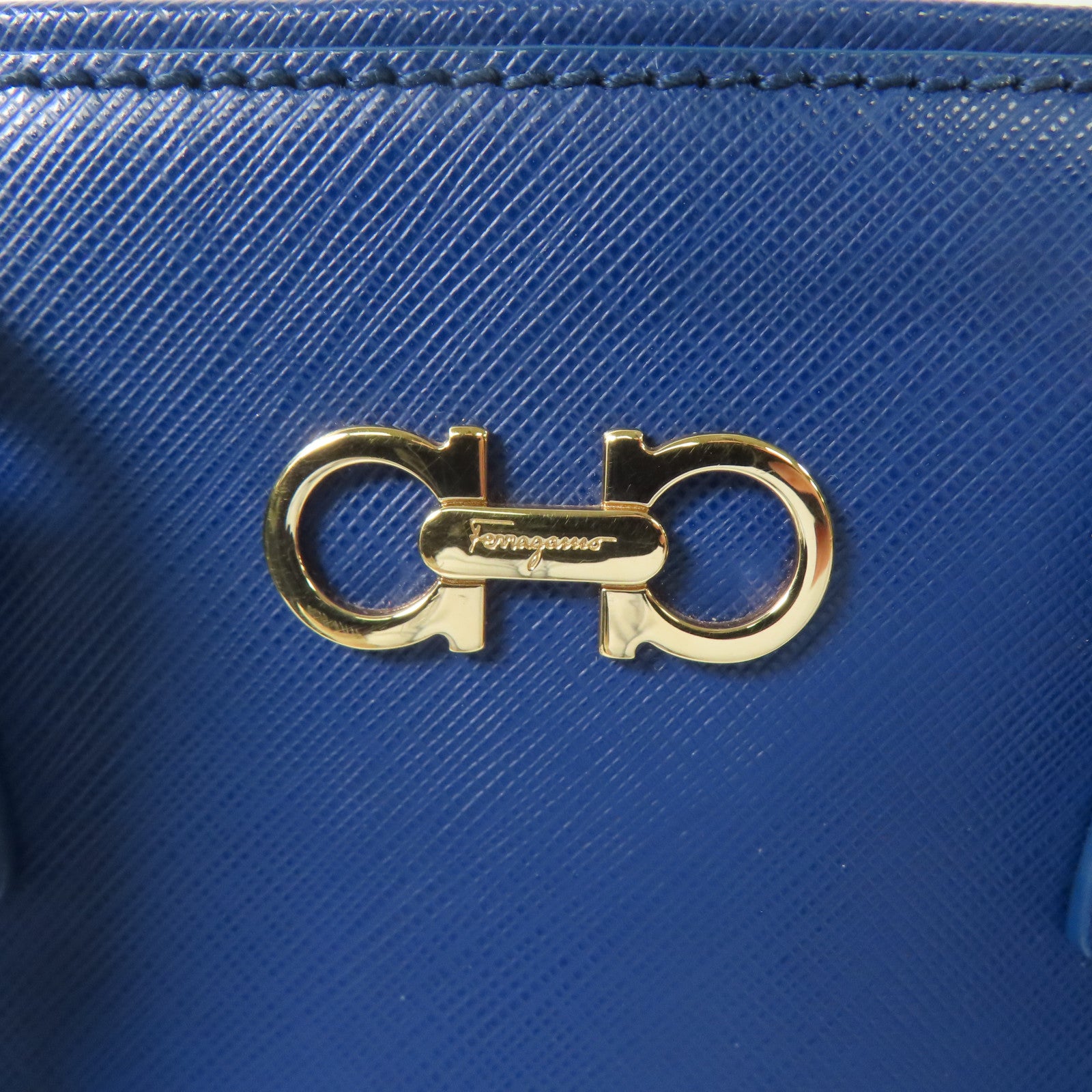 Salvatore Ferragamo 牛皮皮革2 Way Shoulder金扣手挽肩背兩用袋藍色