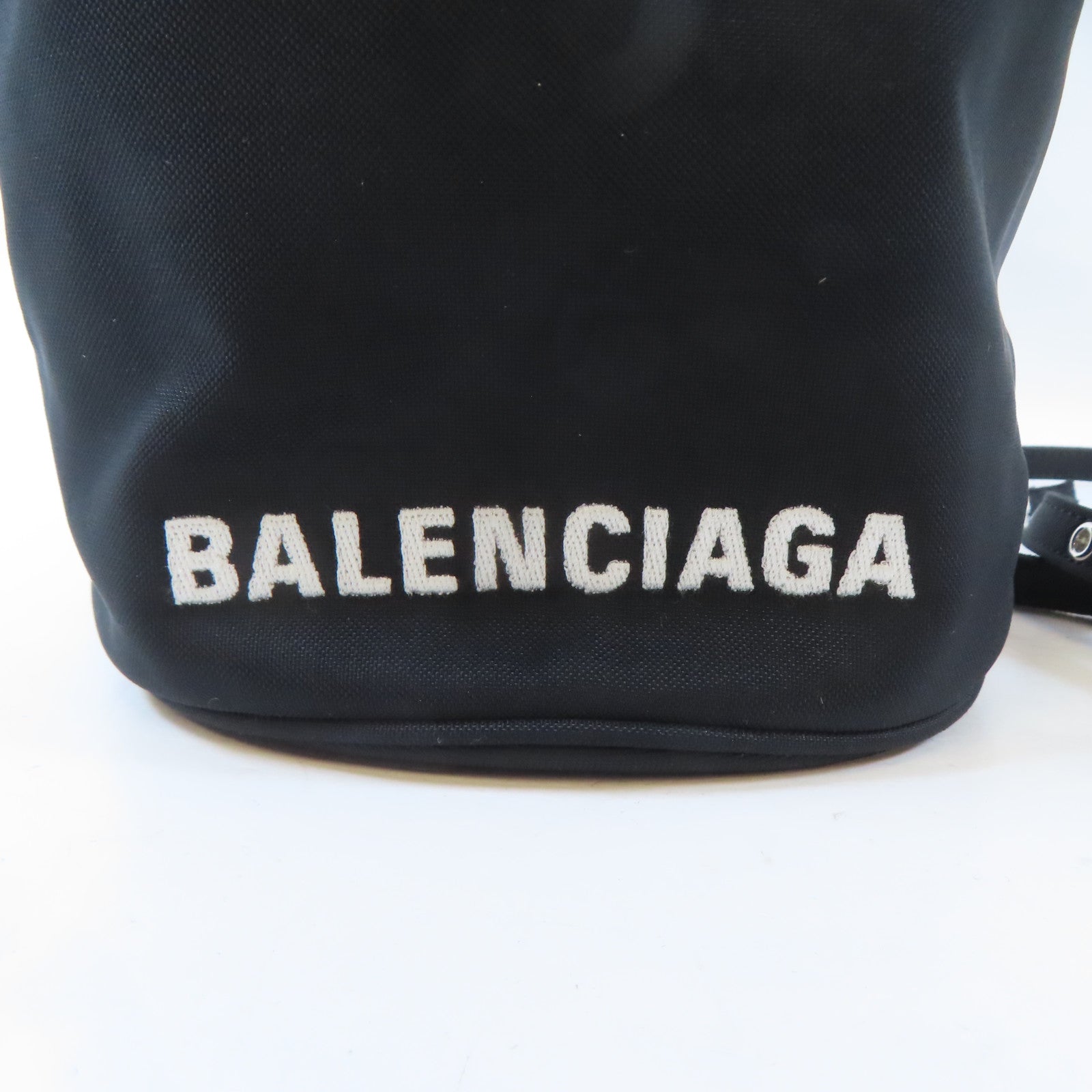 BALENCIAGA 尼龍Bucket銀扣手挽肩背兩用袋黑色