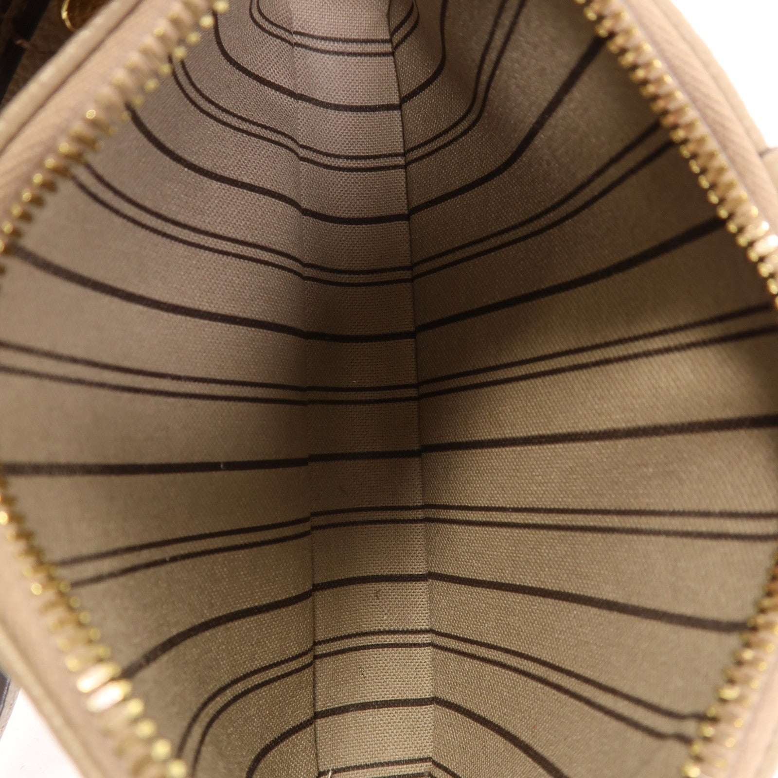 LOUIS VUITTON Monogram Empreinte Easy Pouch On Strap金扣肩背袋