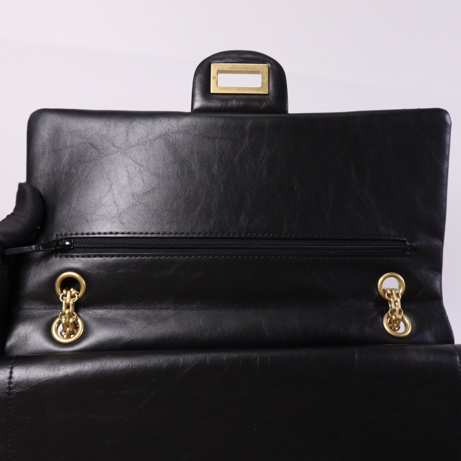 CHANEL 【激減優惠】牛皮皮革2.55 Large金扣鏈帶肩背袋