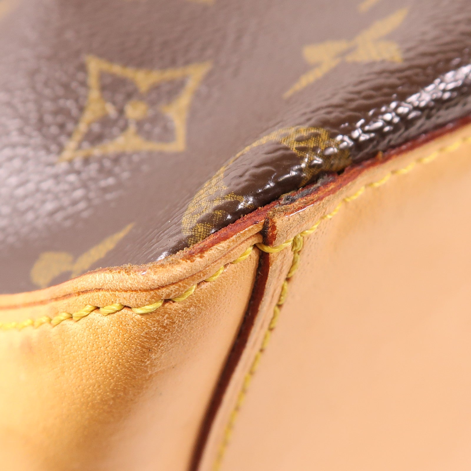 LOUIS VUITTON 【激減優惠】Monogram Cabas Mezzo金扣肩背袋