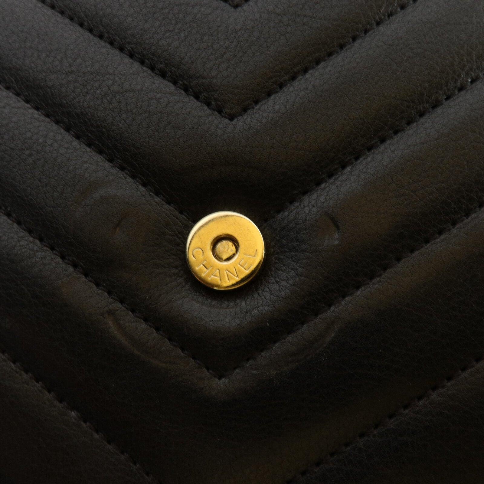 CHANEL 牛皮皮革Large Chevron Flap Bag鏈帶肩背袋