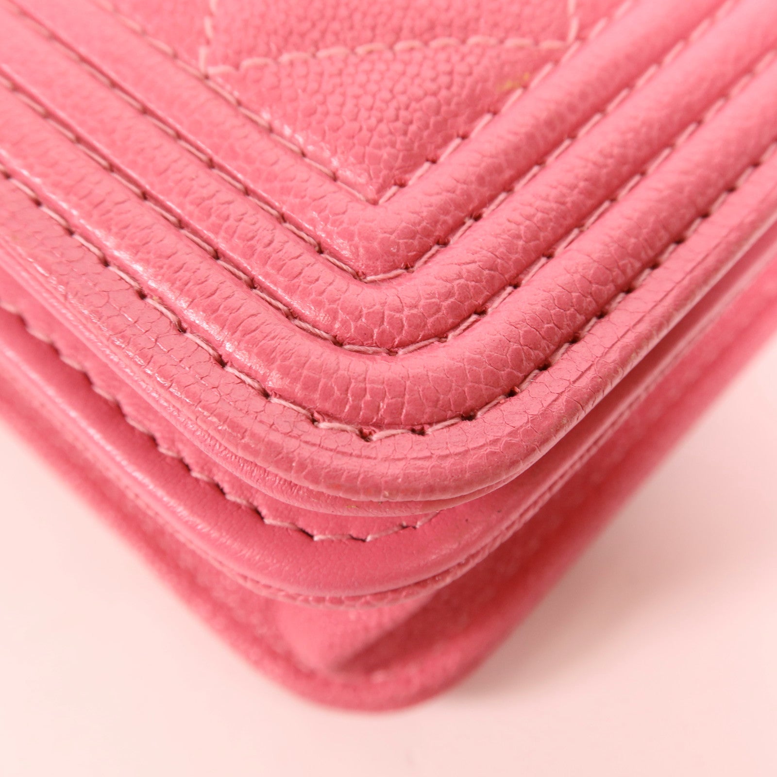 CHANEL 【激減優惠】牛皮皮革WOC Wallet On Chain金扣肩背袋