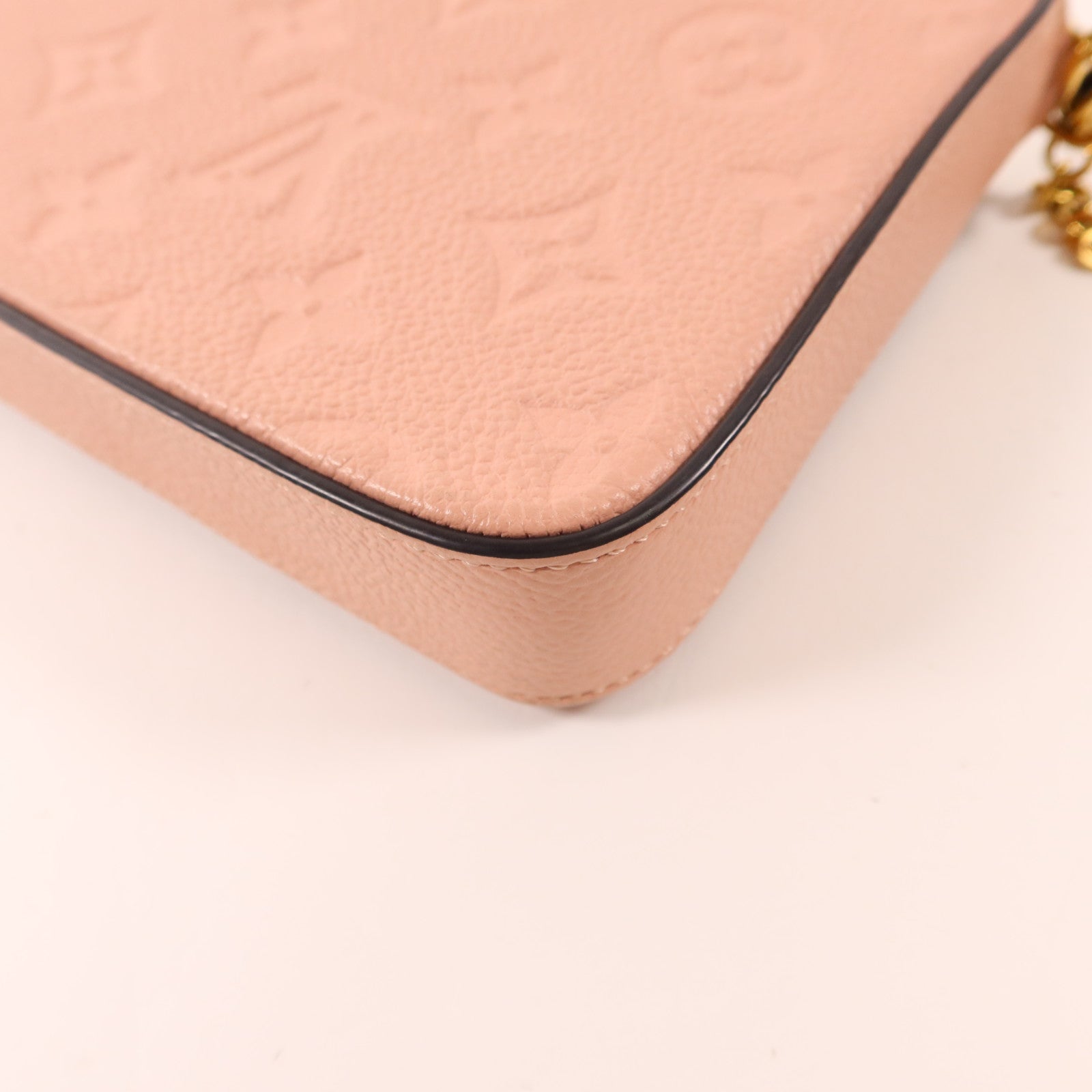 LOUIS VUITTON 【激減優惠】Monogram Empreinte Felicie Pochette金扣鏈帶肩背袋