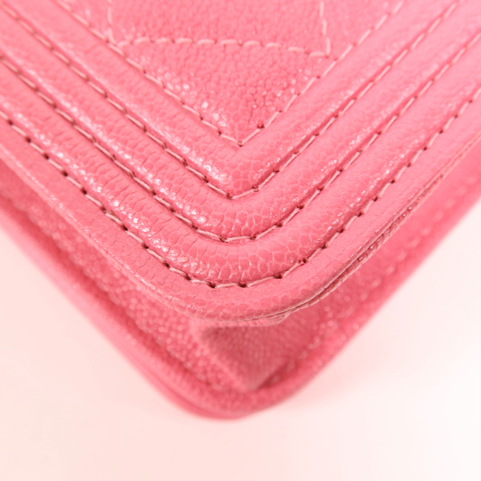 CHANEL 【激減優惠】牛皮皮革WOC Wallet On Chain金扣肩背袋