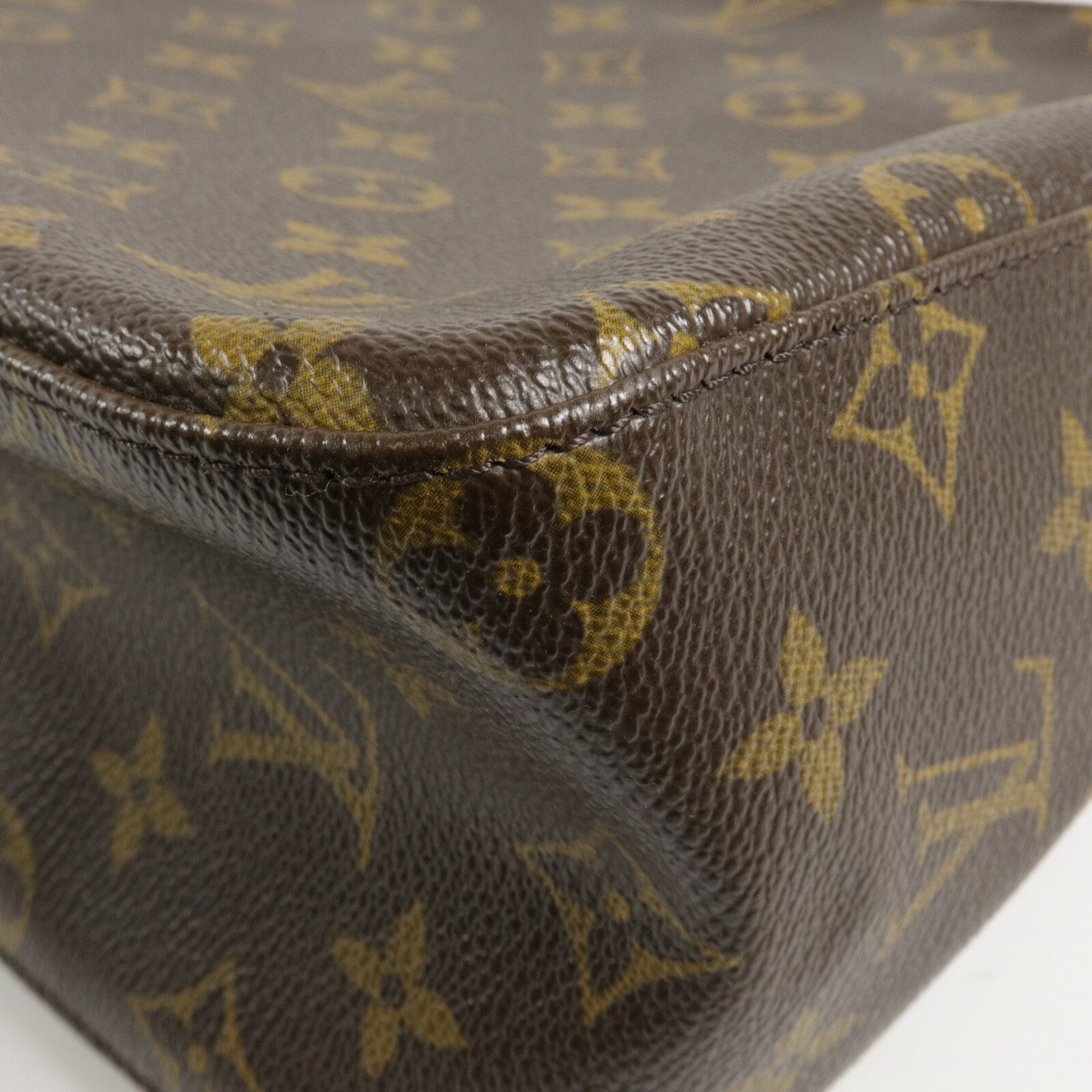 LOUIS VUITTON Monogram Looping MM肩背袋