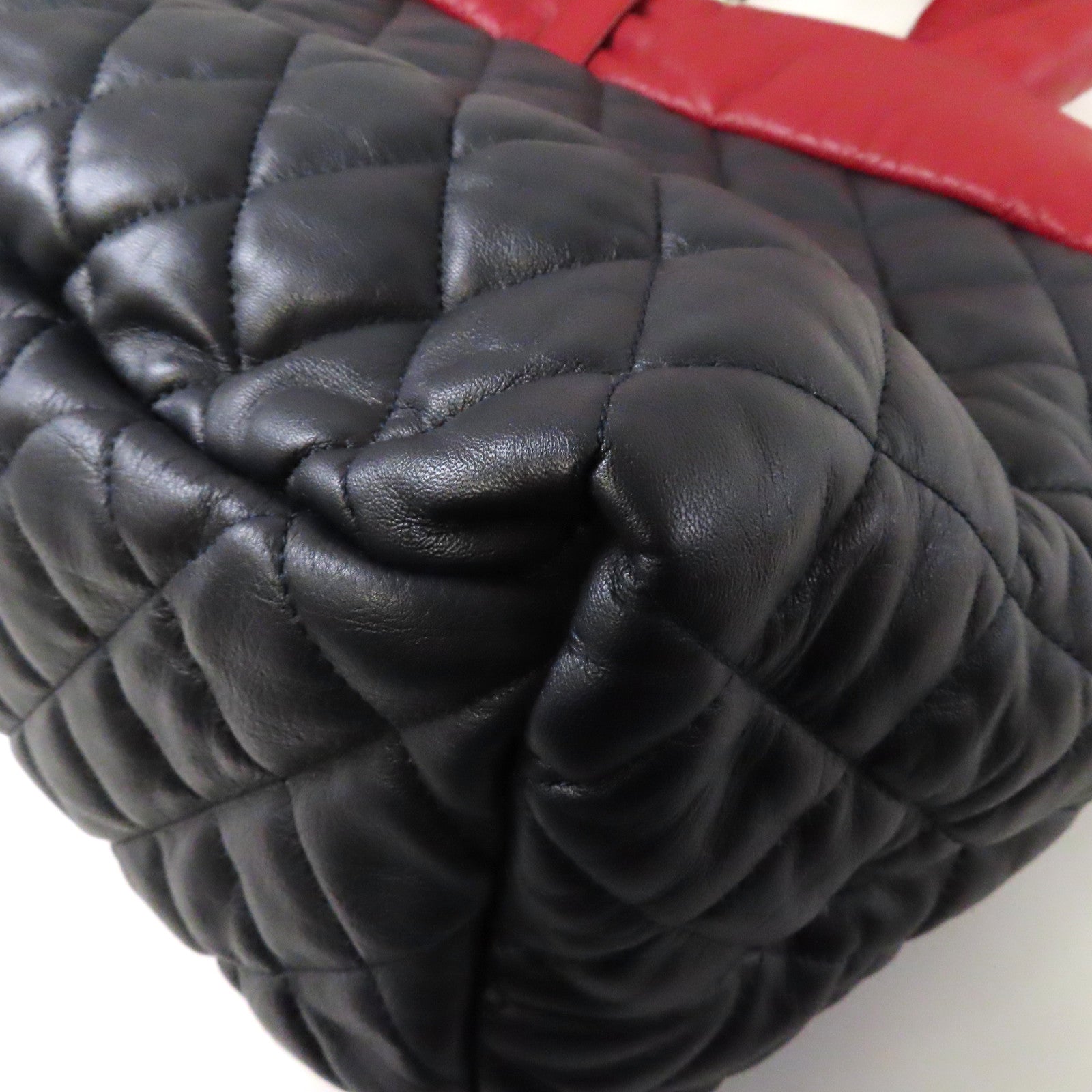 CHANEL 【激減優惠】羊皮皮革CoCo Coon Reversible銀扣手挽袋紅色/藍色