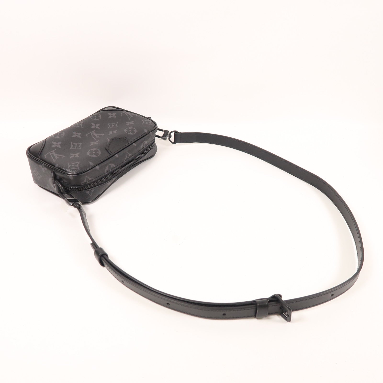 LOUIS VUITTON Monogram Eclipse Trocadero Wearable Wallet肩背袋