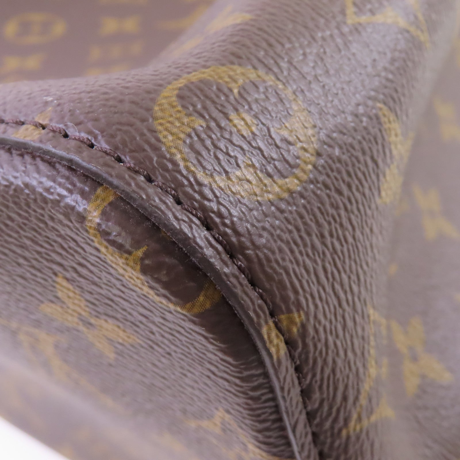 LOUIS VUITTON Monogram NeoNoe MM Shoulder Bag金扣肩背袋啡色/紅色