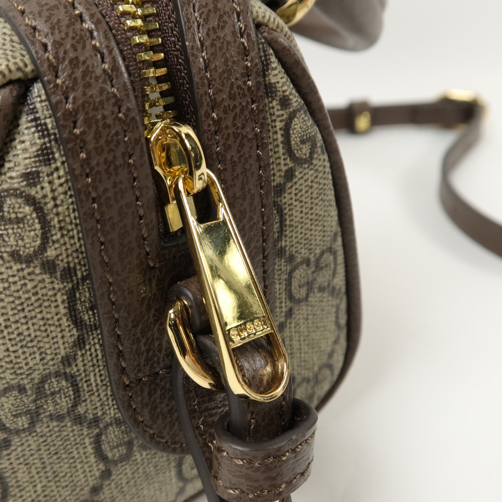 GUCCI 塗層帆布GG Supreme手挽肩背兩用袋
