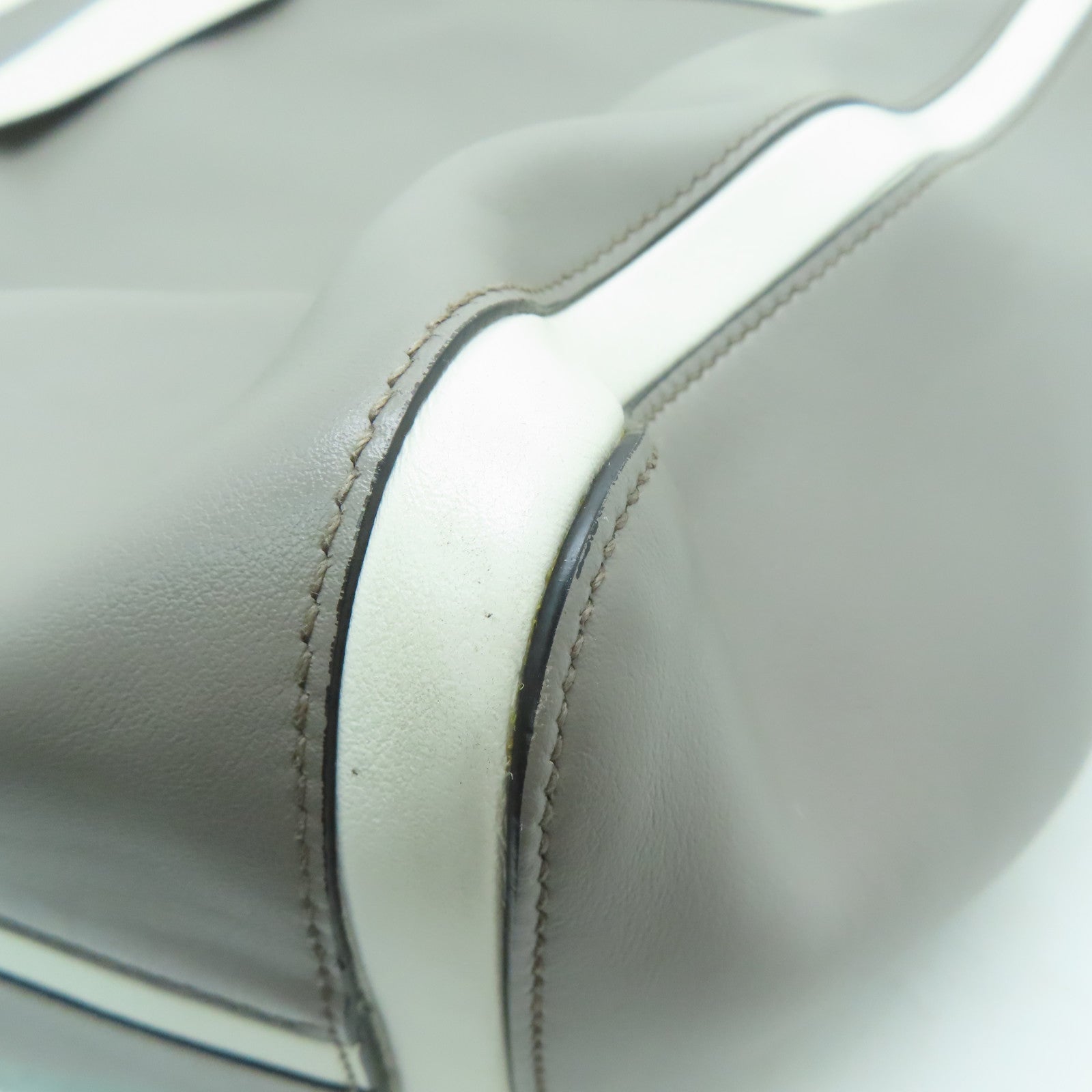 PRADA 牛皮皮革Tote Bag銀扣手挽肩背兩用袋灰色/白色