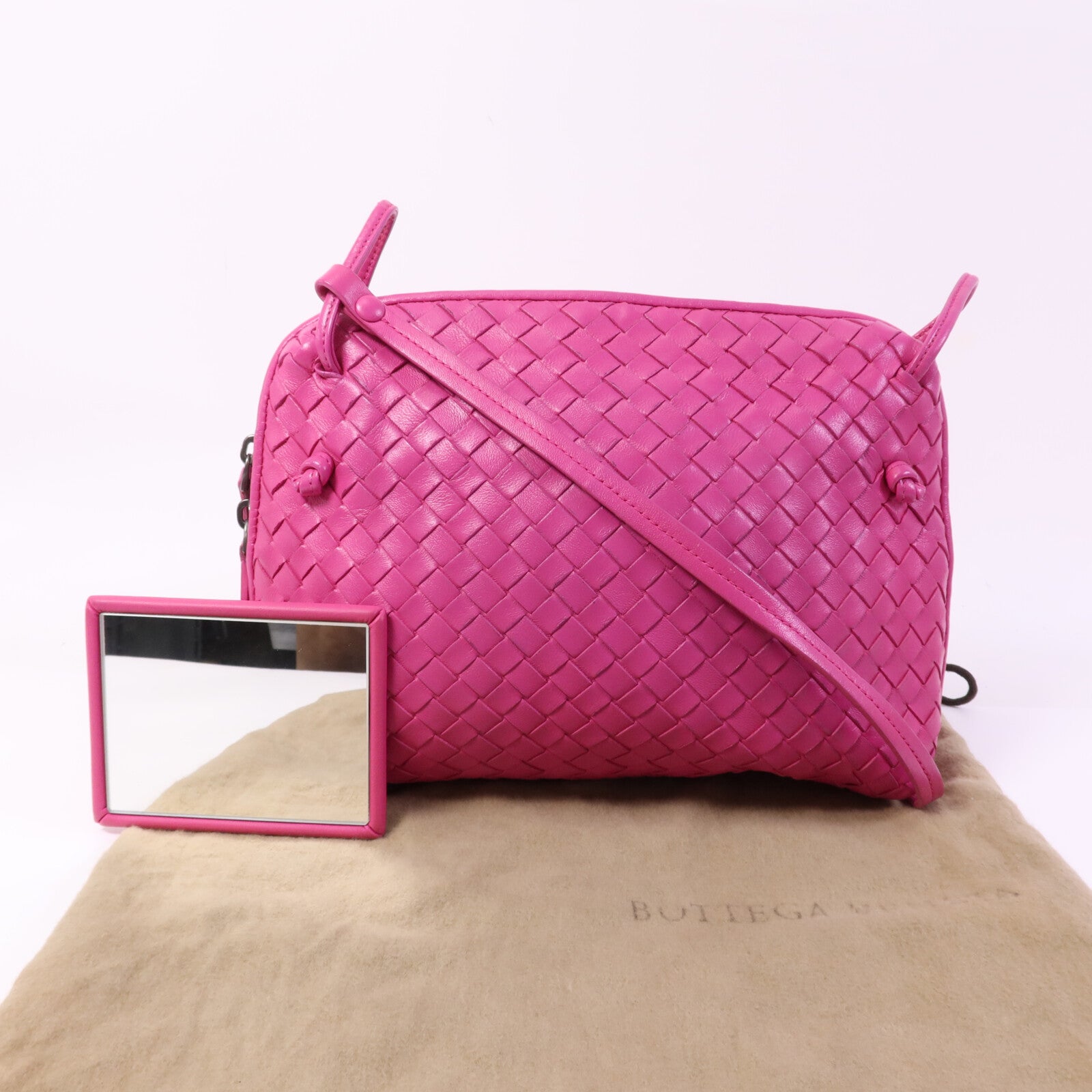 BOTTEGA VENETA 羊皮皮革Nodini肩背袋