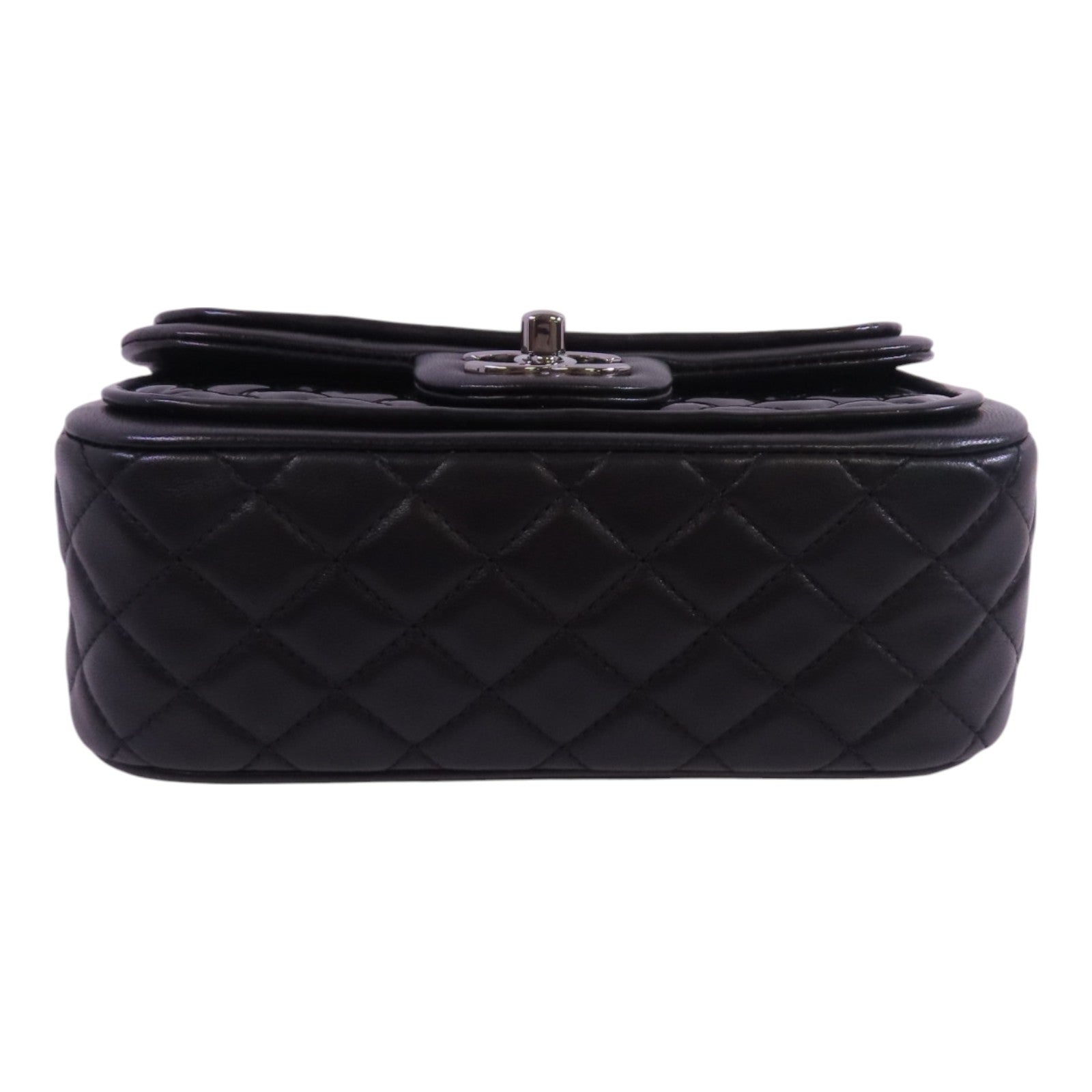 CHANEL 漆皮皮革Chain Shoulder Bag銀扣鏈帶肩背袋