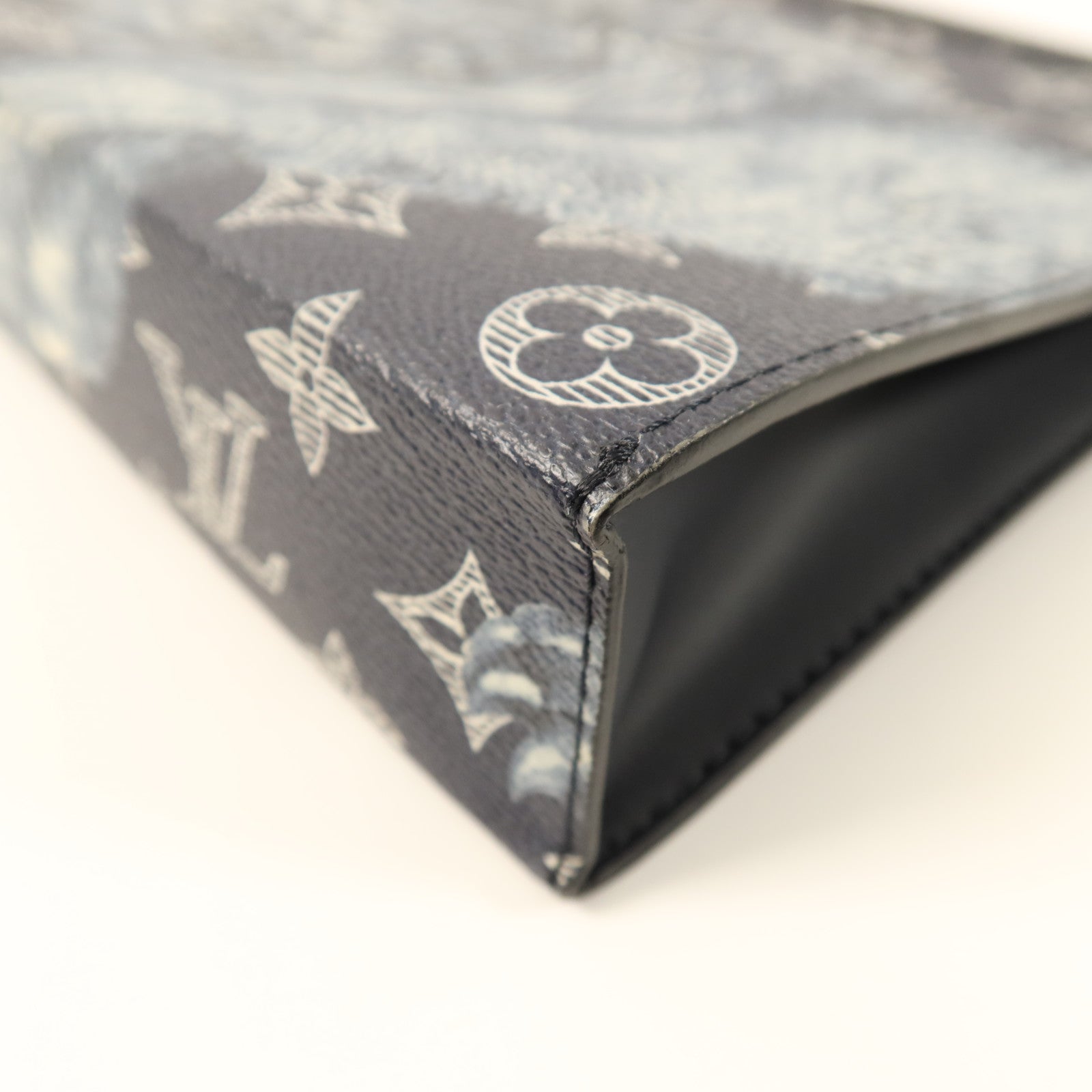 LOUIS VUITTON Monogram Pochette Voyage Clutch銀扣手拿包