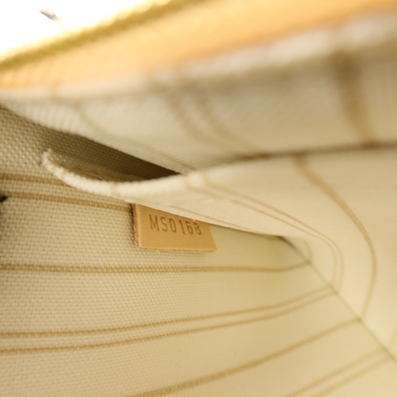 LOUIS VUITTON Damier Neverfull MM手挽袋
