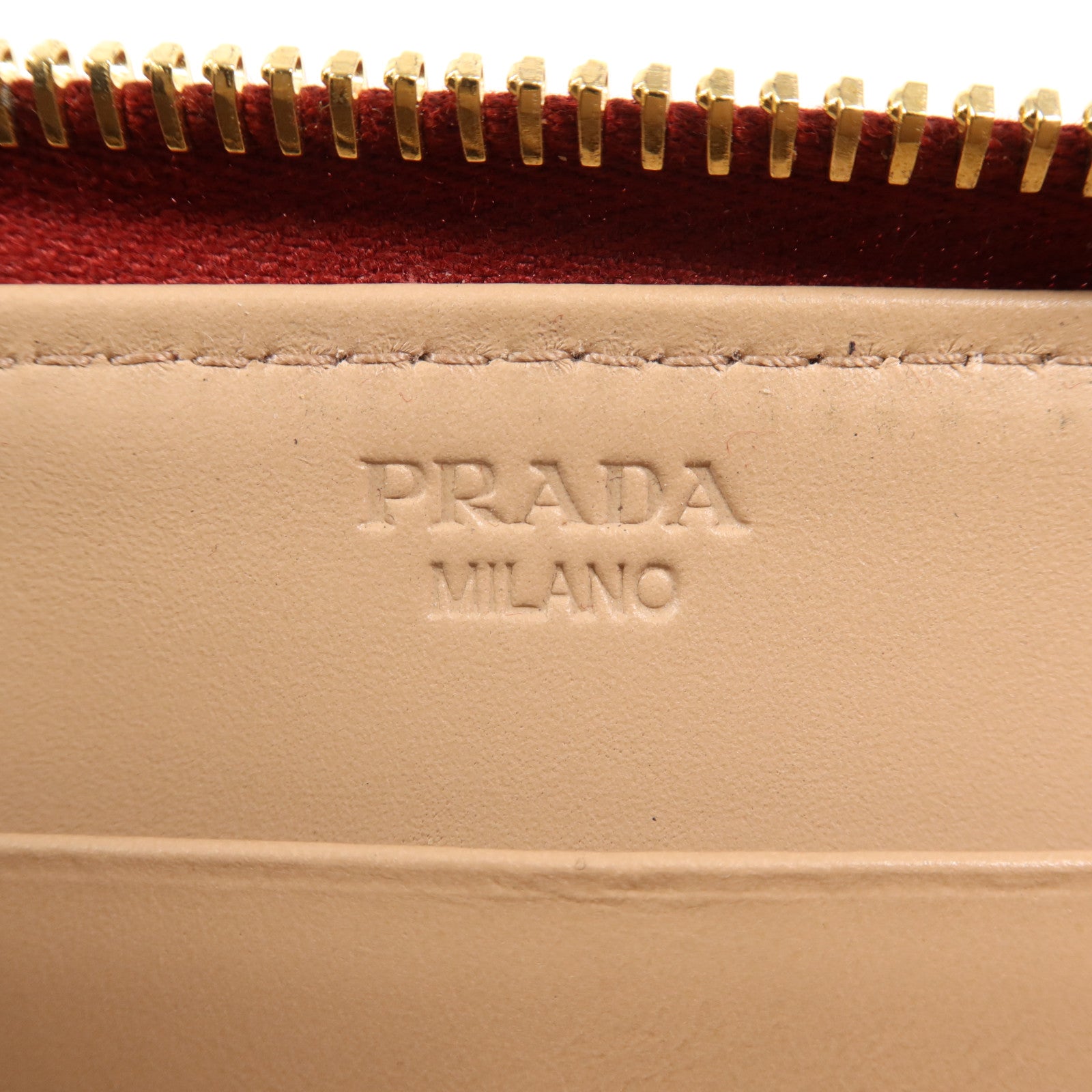 PRADA 漆皮皮革Long wallet金扣長錢包