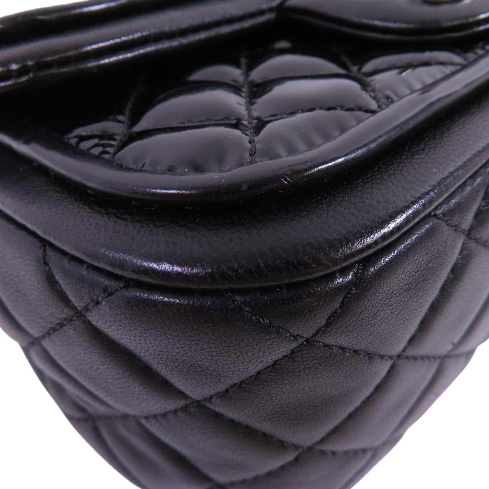 CHANEL 漆皮皮革Chain Shoulder Bag銀扣鏈帶肩背袋