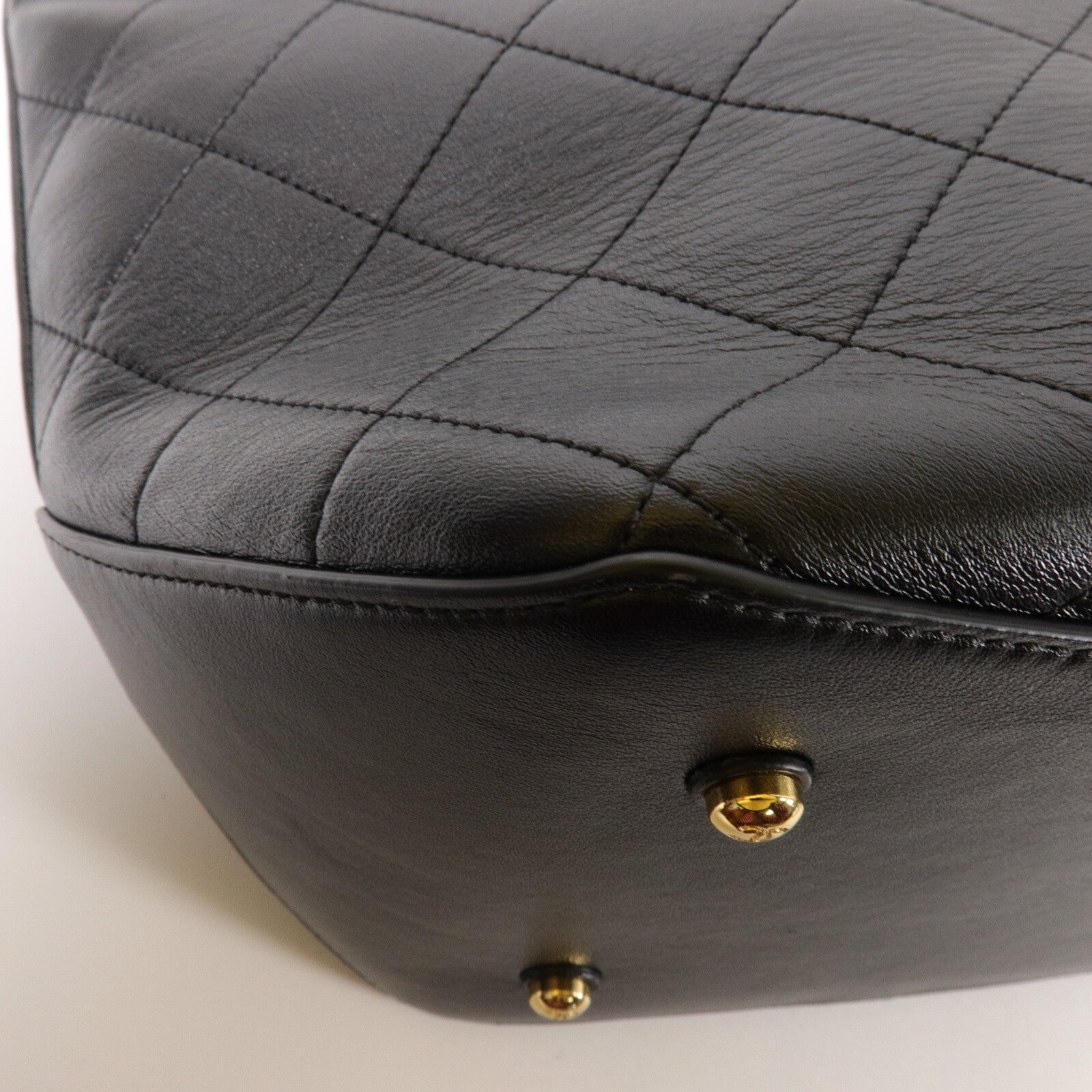 CHANEL 牛皮皮革Bucket Bag肩背袋