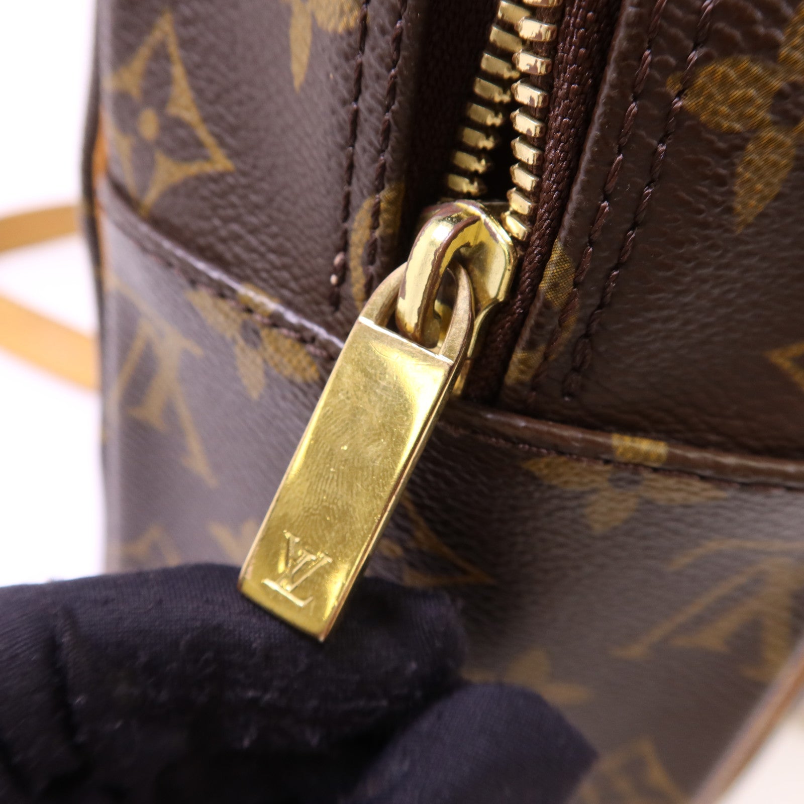 LOUIS VUITTON Monogram Cite GM金扣肩背袋棕色