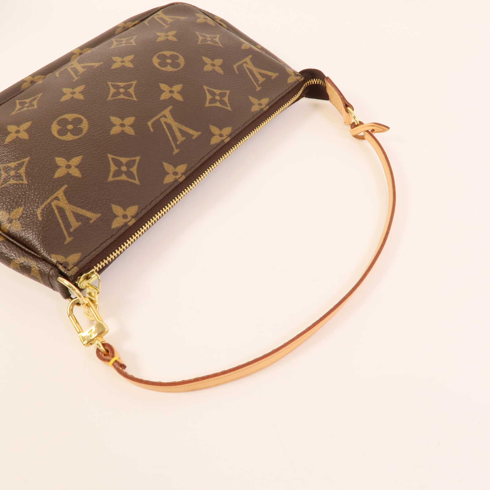 LOUIS VUITTON Monogram Pochette Accessoires金扣手挽袋棕色